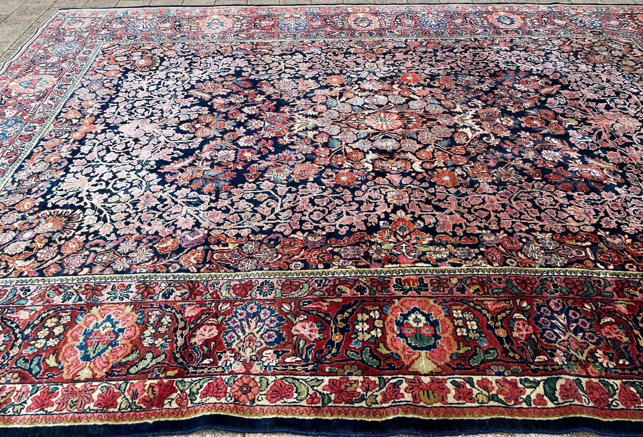 Antique Persian Sarouk Carpet, Wedding Rug For Sale 2