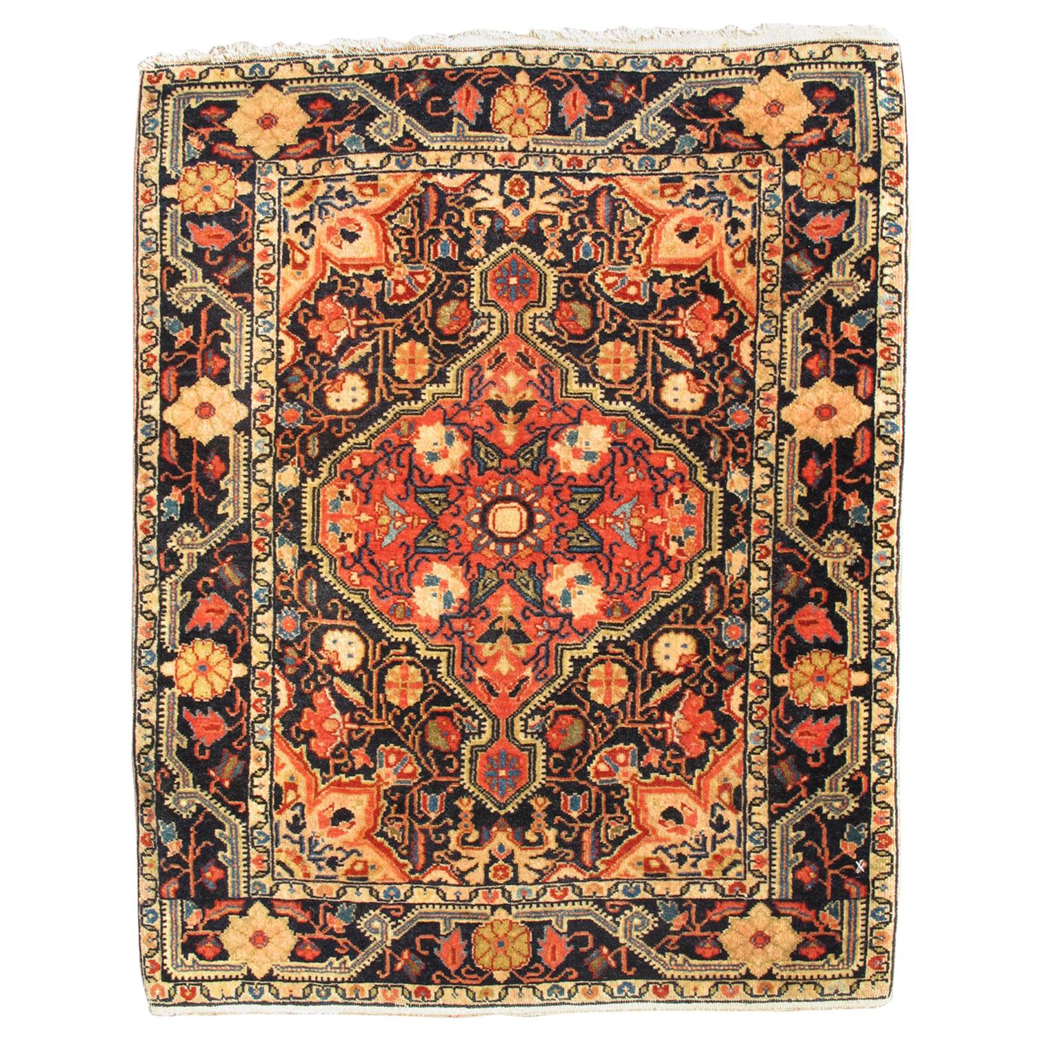 Antique Persian Sarouk Faraghan Small Rug with Medallion Design For Sale at 1stdibs