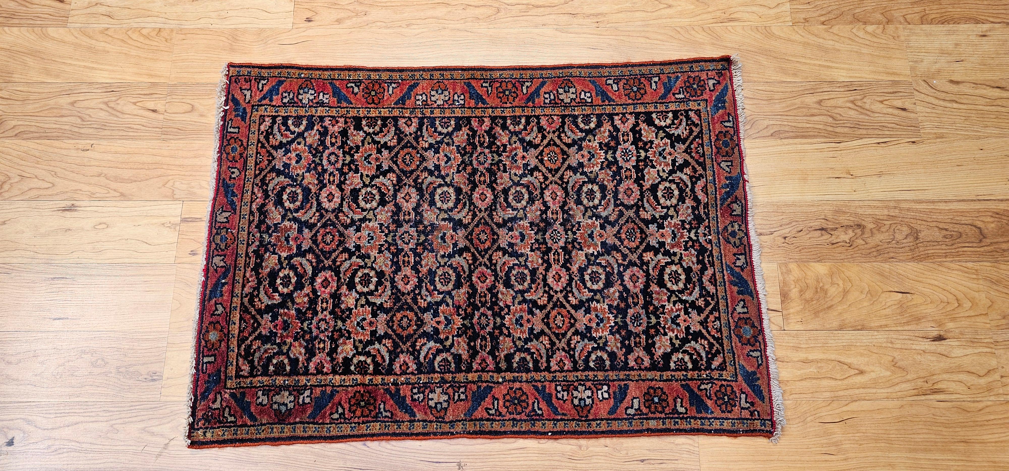 Antiker persischer Sarouk Farahan Flächenteppich mit All-Over-Muster im Angebot 8