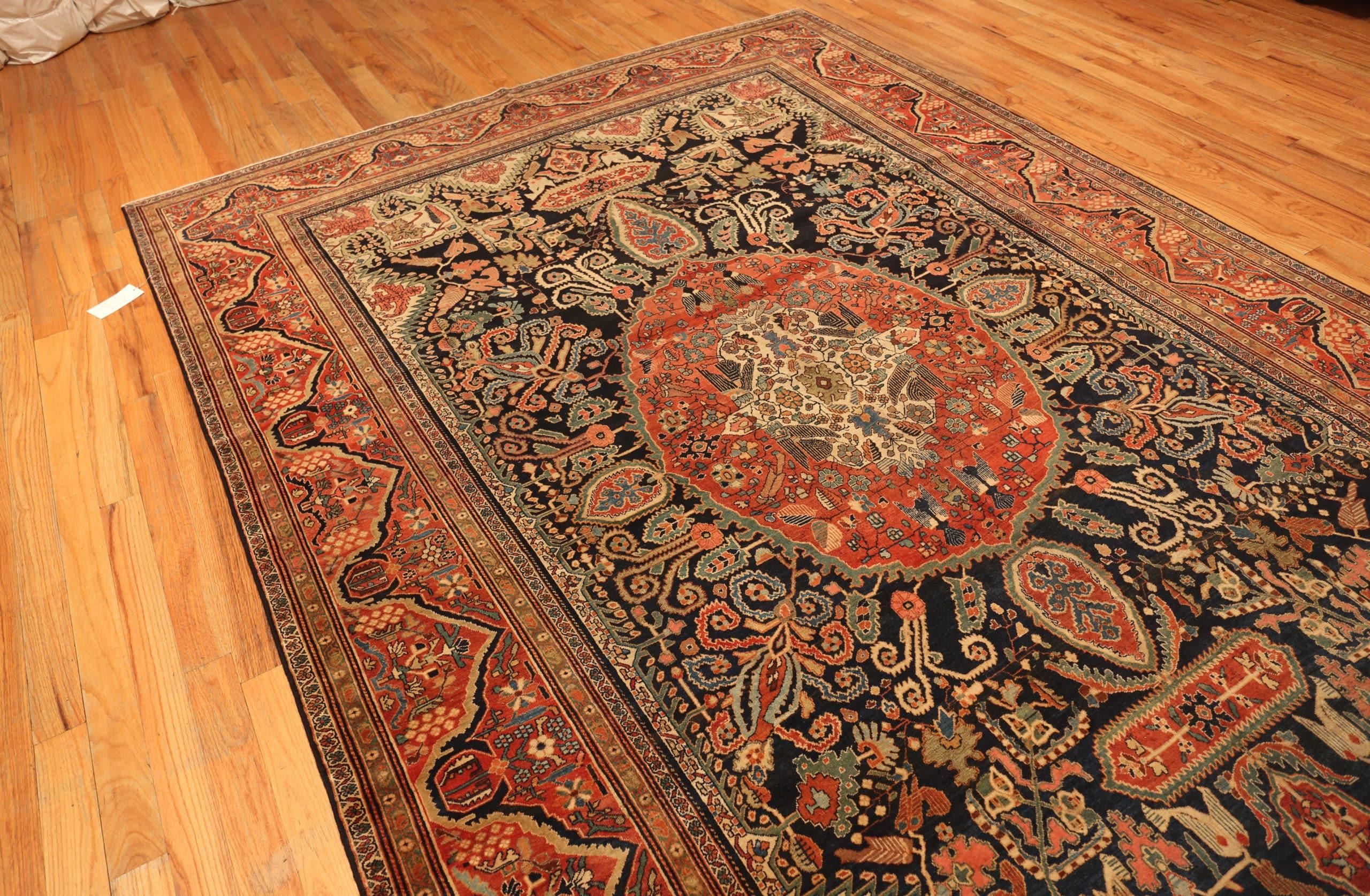 19th Century Antique Persian Sarouk Farahan Rug. 8 ft 4 in x 12 ft 5 in For Sale