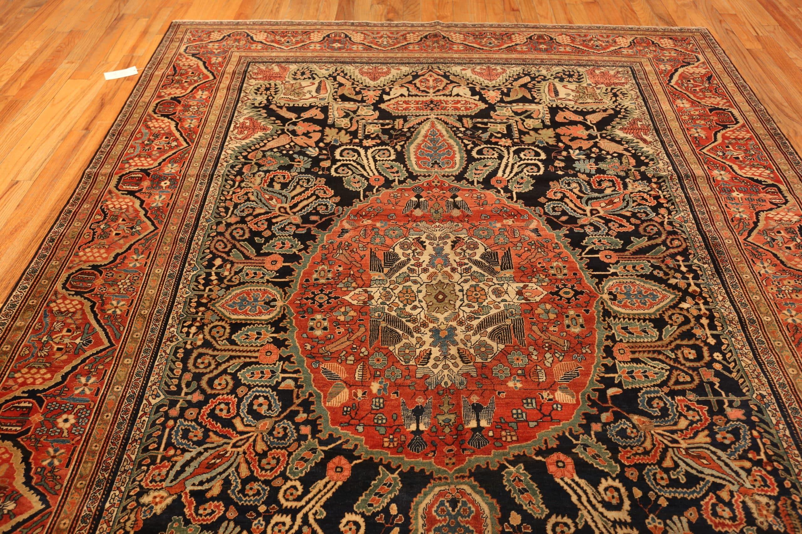 Wool Antique Persian Sarouk Farahan Rug. 8 ft 4 in x 12 ft 5 in For Sale