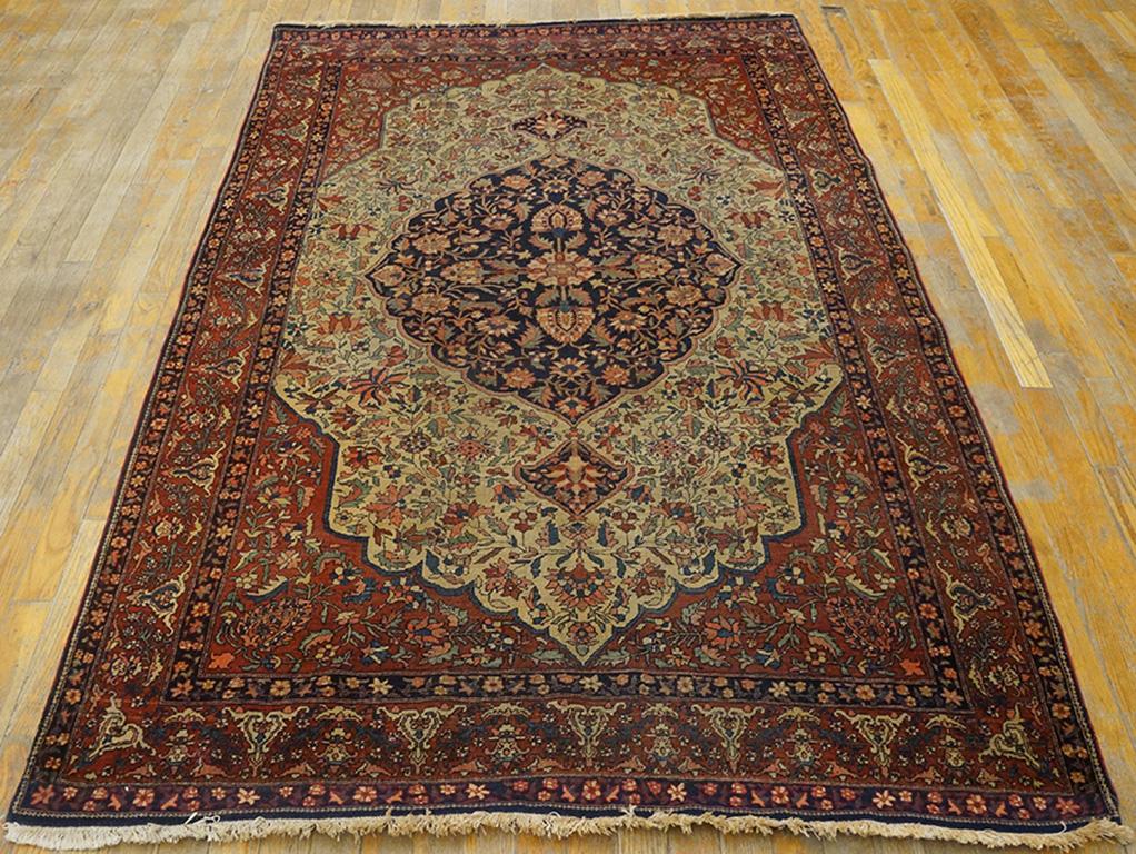 Hand-Knotted Early 20th Century Persian Sarouk Farahan Carpet ( 4'5