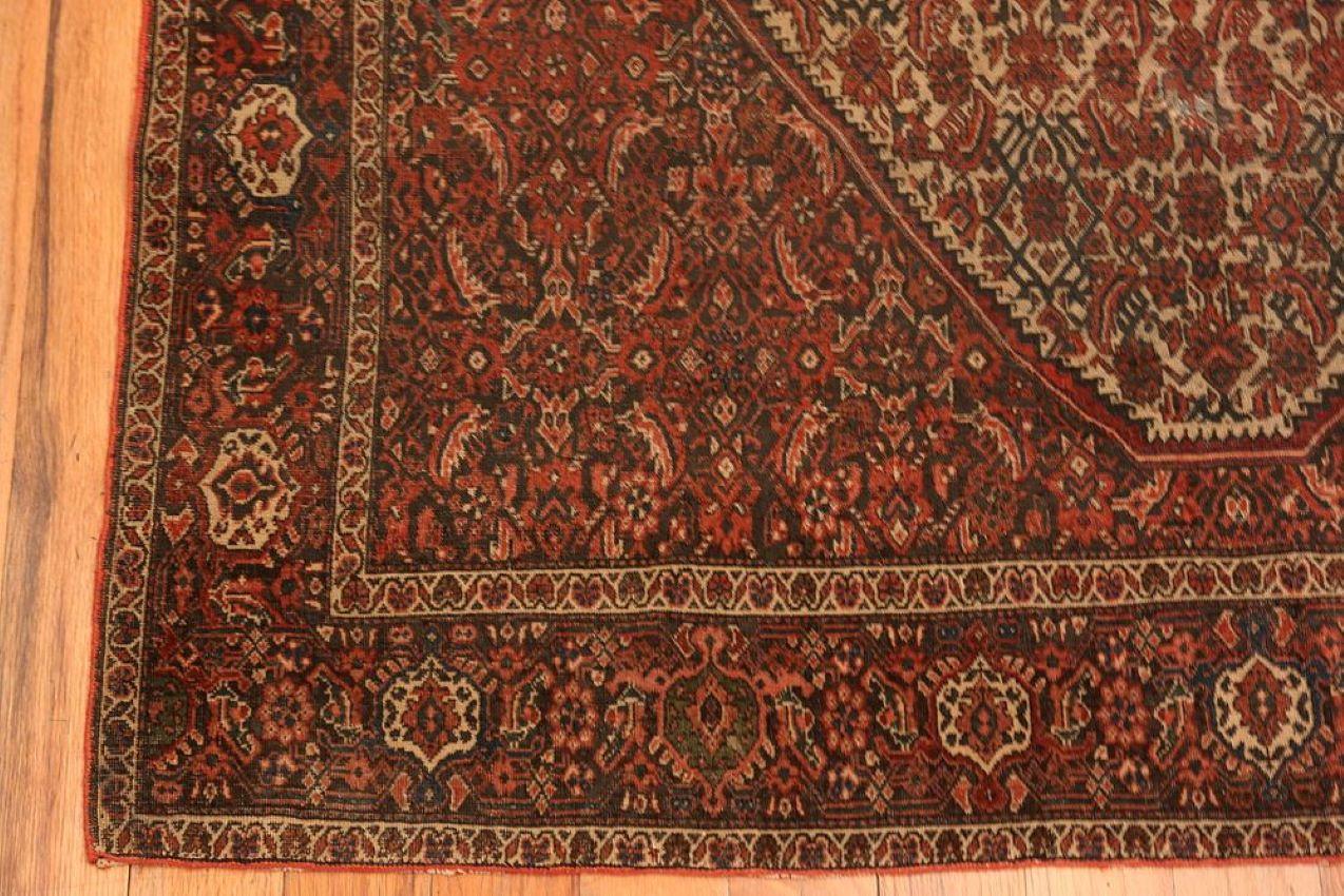Early 20th Century ANTIQUE PERSIAN SAROUK FARAHAN RUG, 6 ft 4 in x 4 ft 4 in For Sale