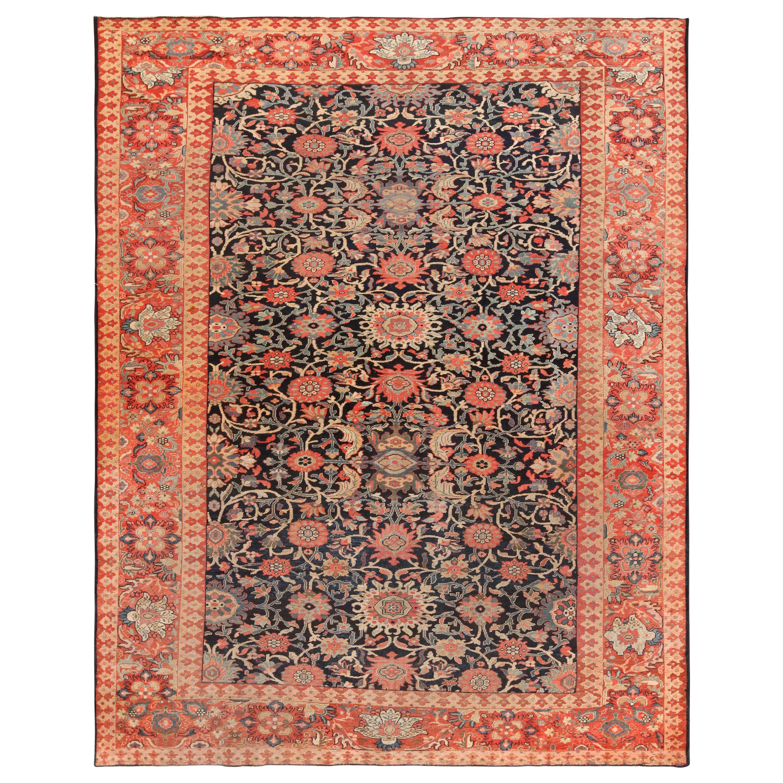 Antique Persian Sarouk Farahan Rug. 8 ft 2 in x 10 ft 2 in