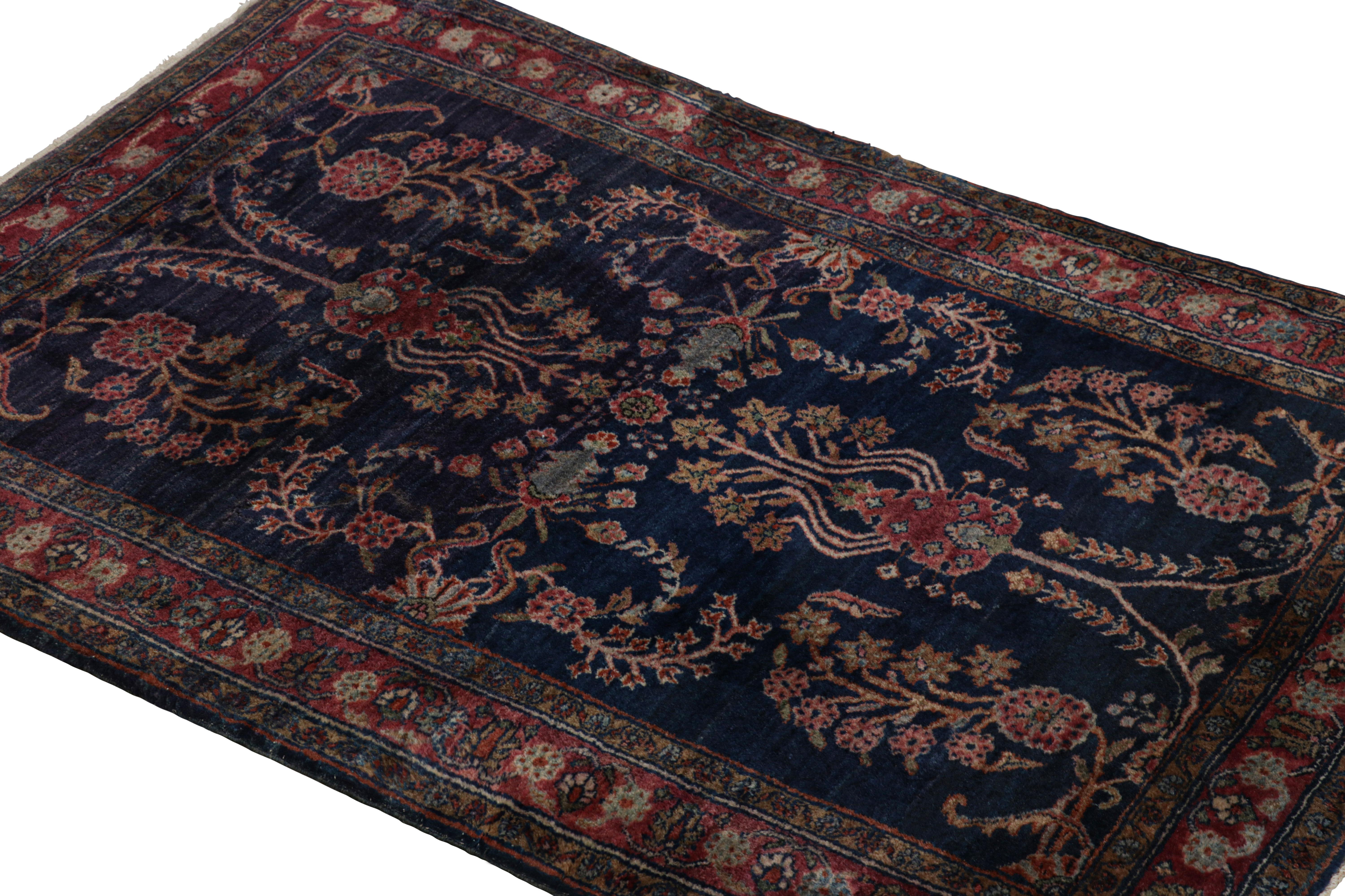 Early 20th Century Antique Persian Sarouk Farahan Rug In Blue With Floral Patterns - Rug & Kilim For Sale