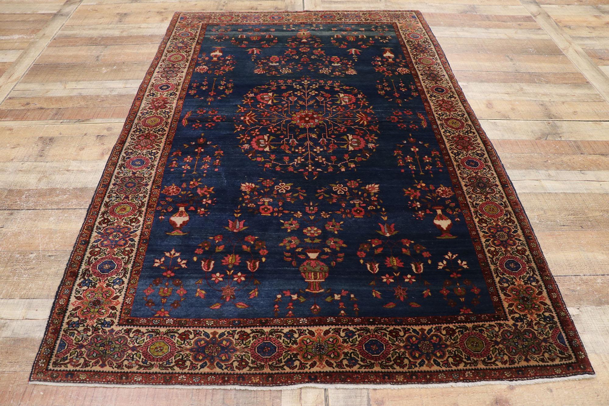 Antique Persian Sarouk Farahan Rug with Victorian Style For Sale 1