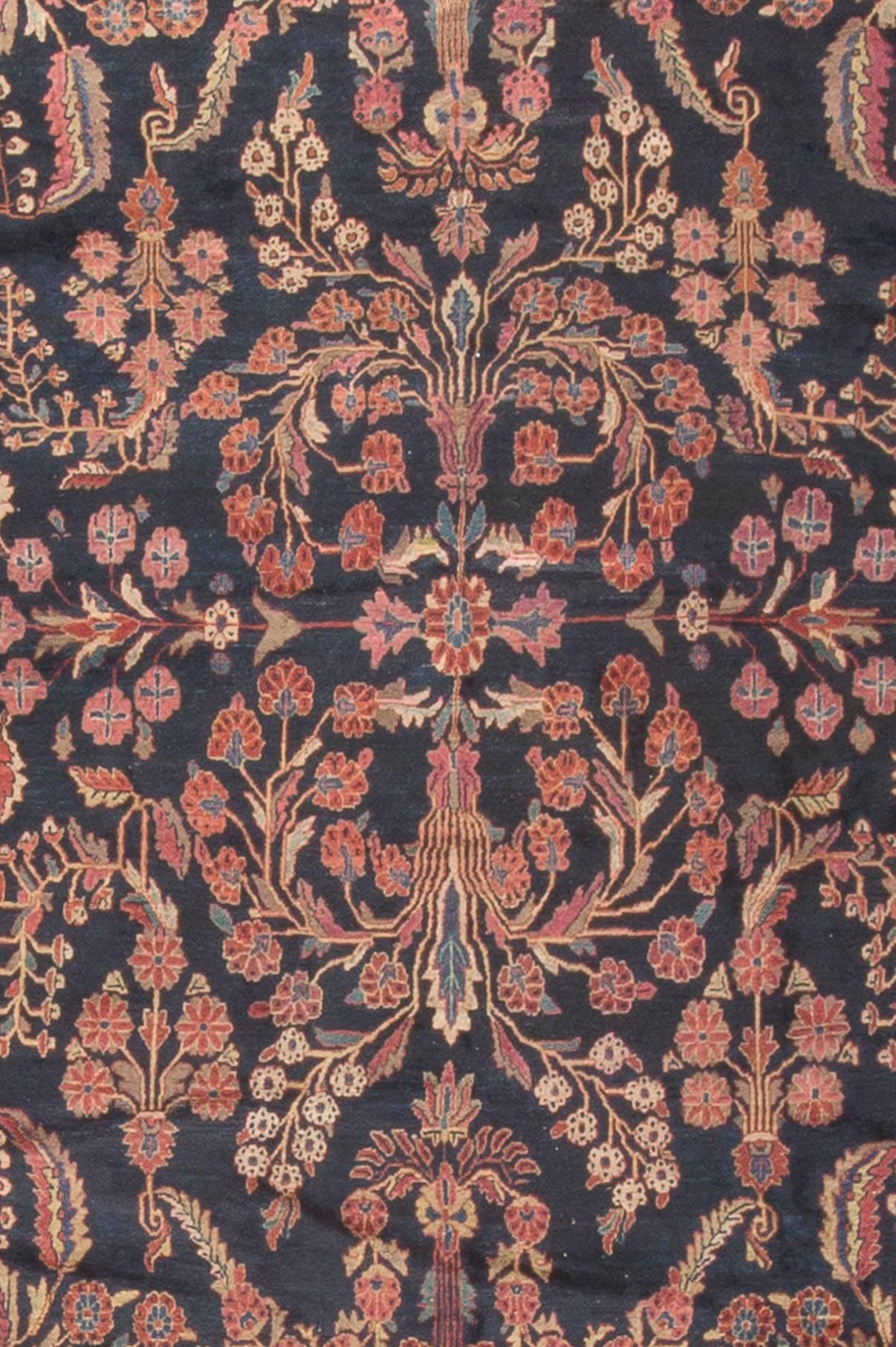 Antique Persian Sarouk Feraghan Rug, circa 1900 In Excellent Condition For Sale In Secaucus, NJ