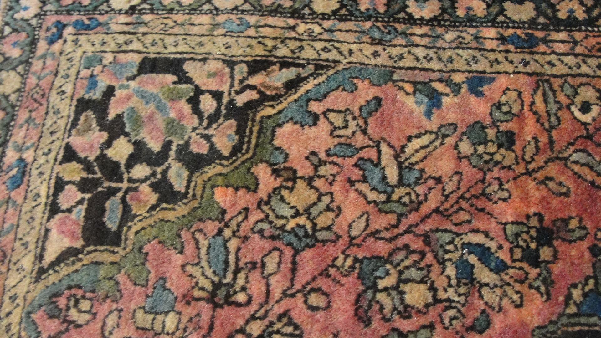 Antique Persian Sarouk Feraghan Rug 3