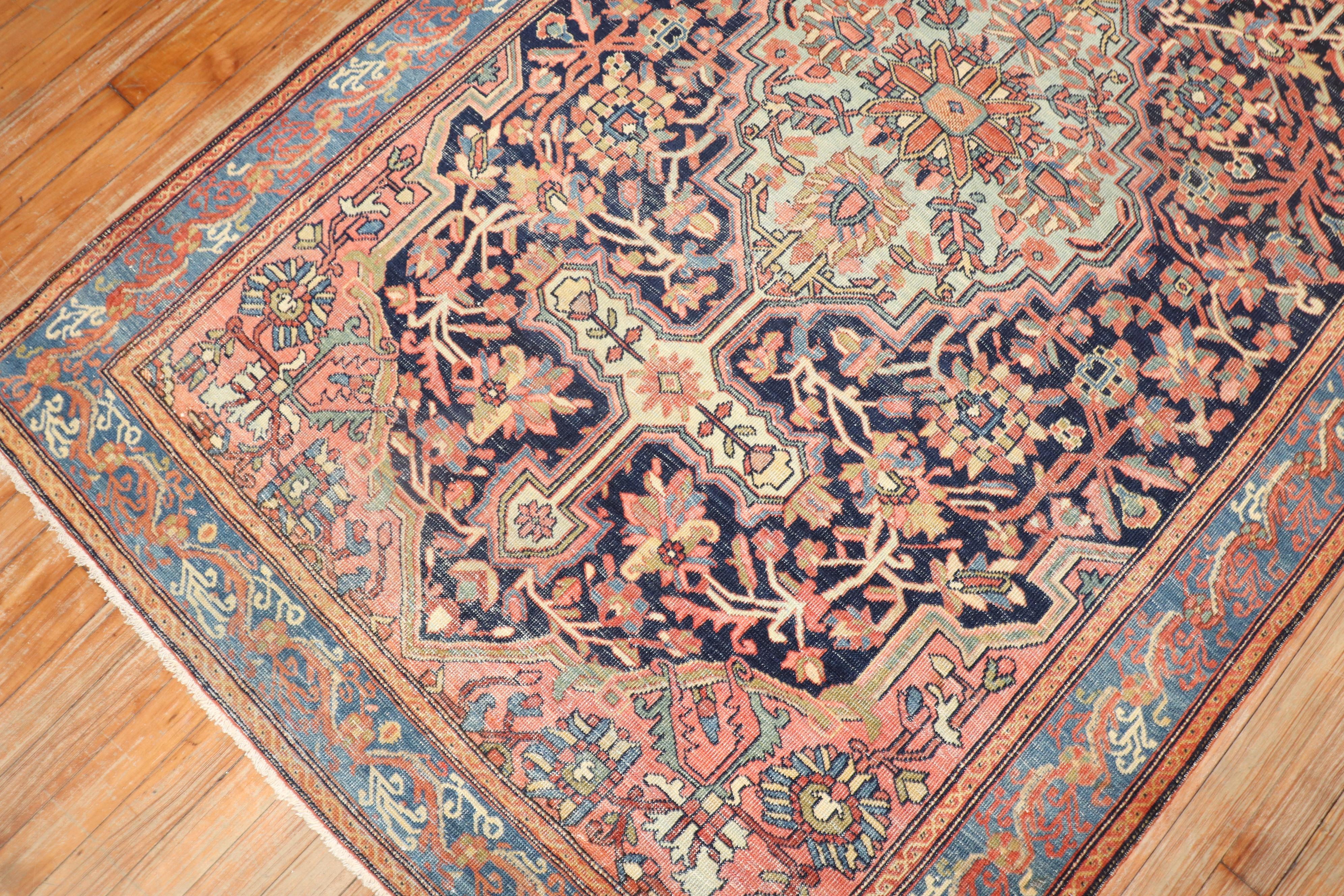 Antique Persian Sarouk Fereghan Rug In Good Condition For Sale In New York, NY