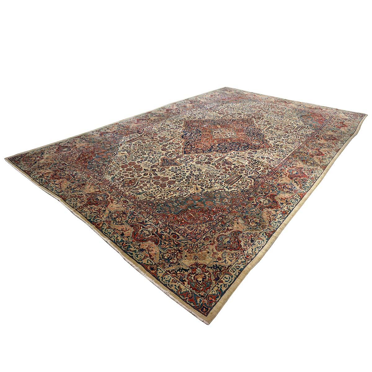 Antiker persischer Sarouk Mahajaran-Teppich in Übergröße 12x19 in Elfenbein, Marineblau und Rot (Persisch) im Angebot