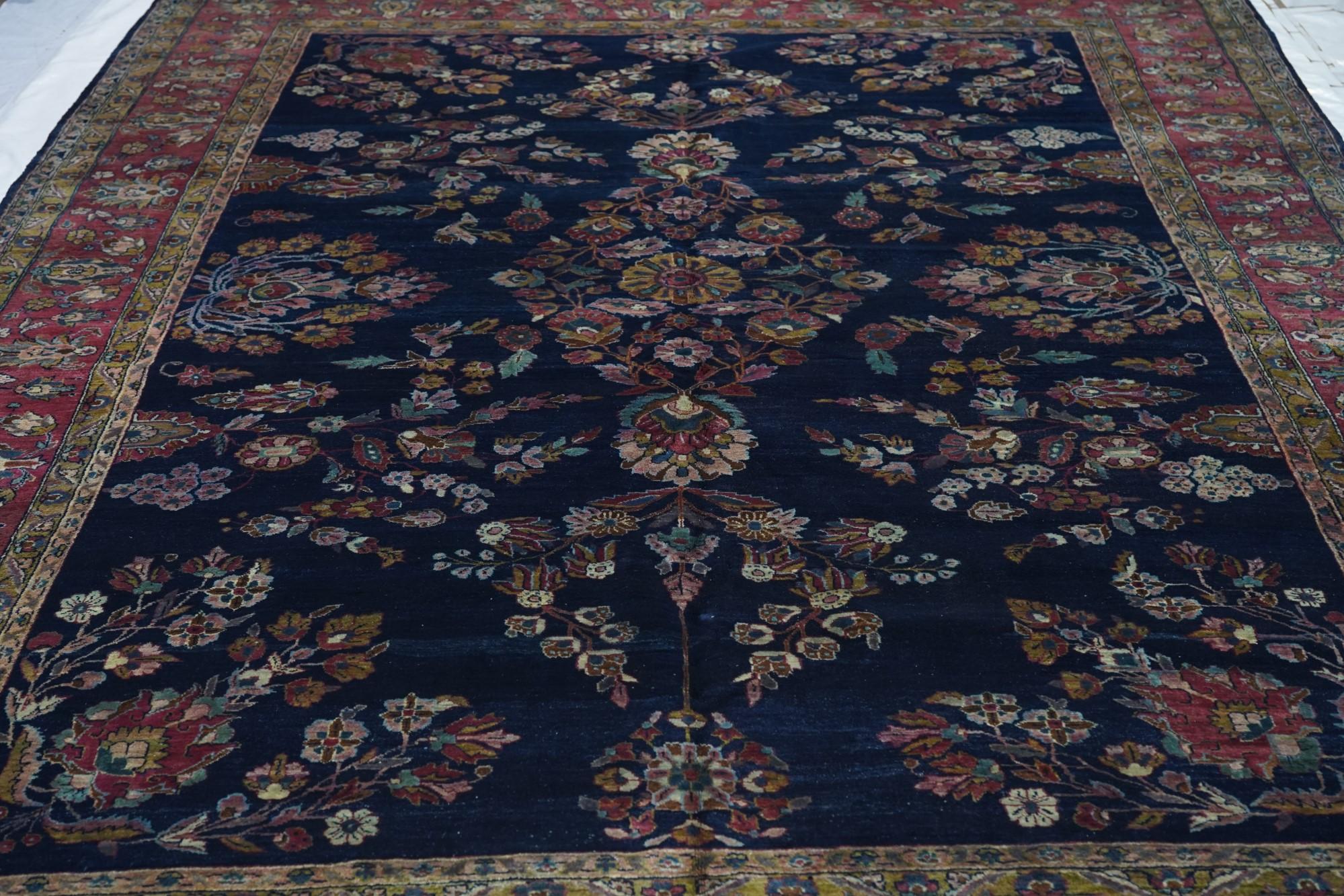Antique Persian Sarouk Mohajeran Rug 8'9'' x 11'9'' For Sale 4