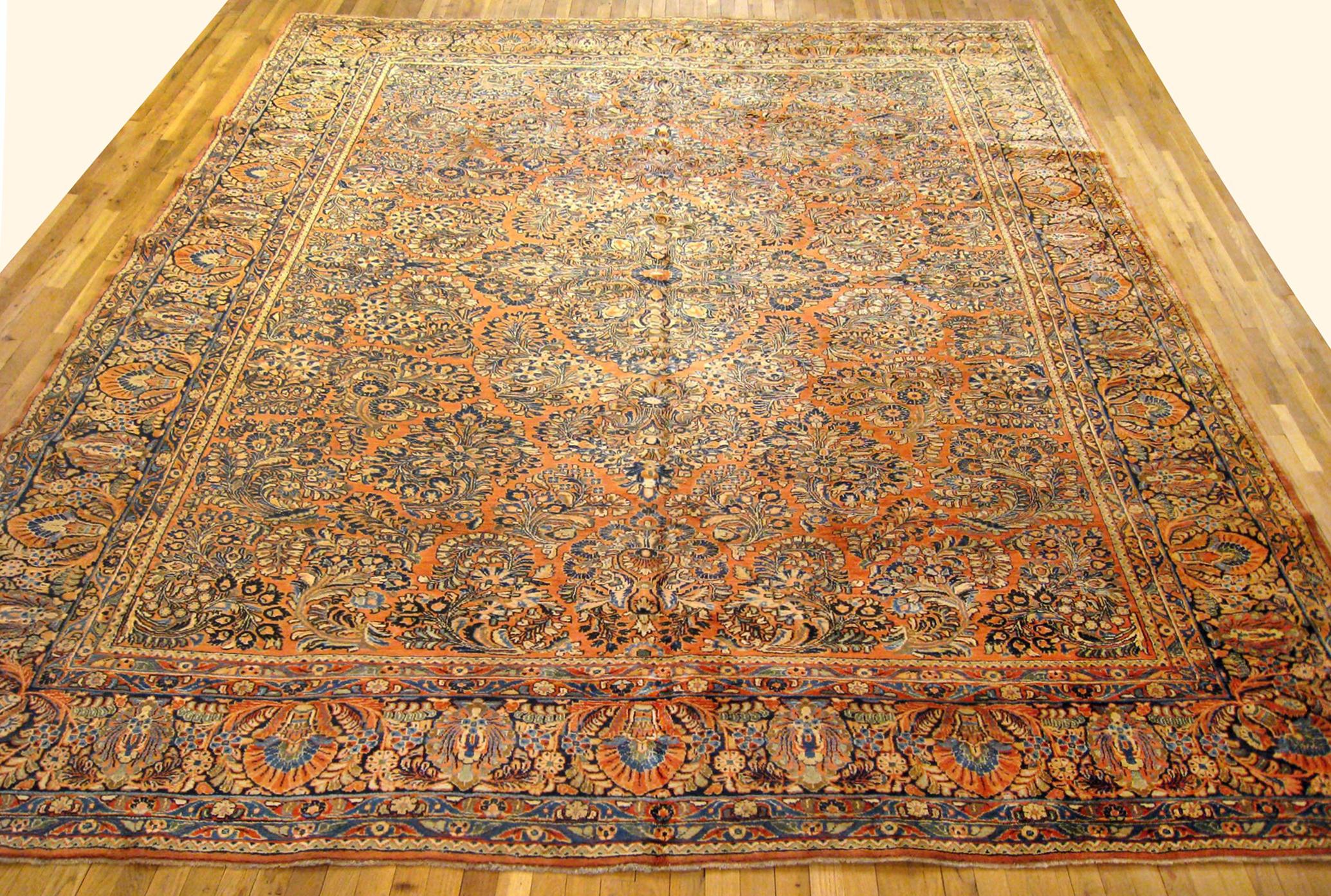 Antique Persian Sarouk Oriental Rug, circa 1910, Room size

An antique Persian Sarouk oriental rug, size 13'9