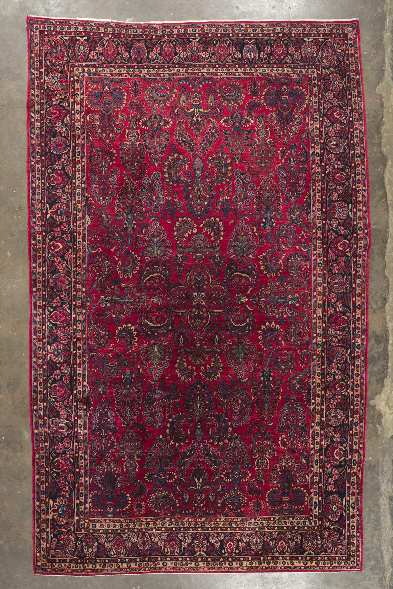 Antique Persian Sarouk Room Size Rug In Good Condition For Sale In Dallas, TX