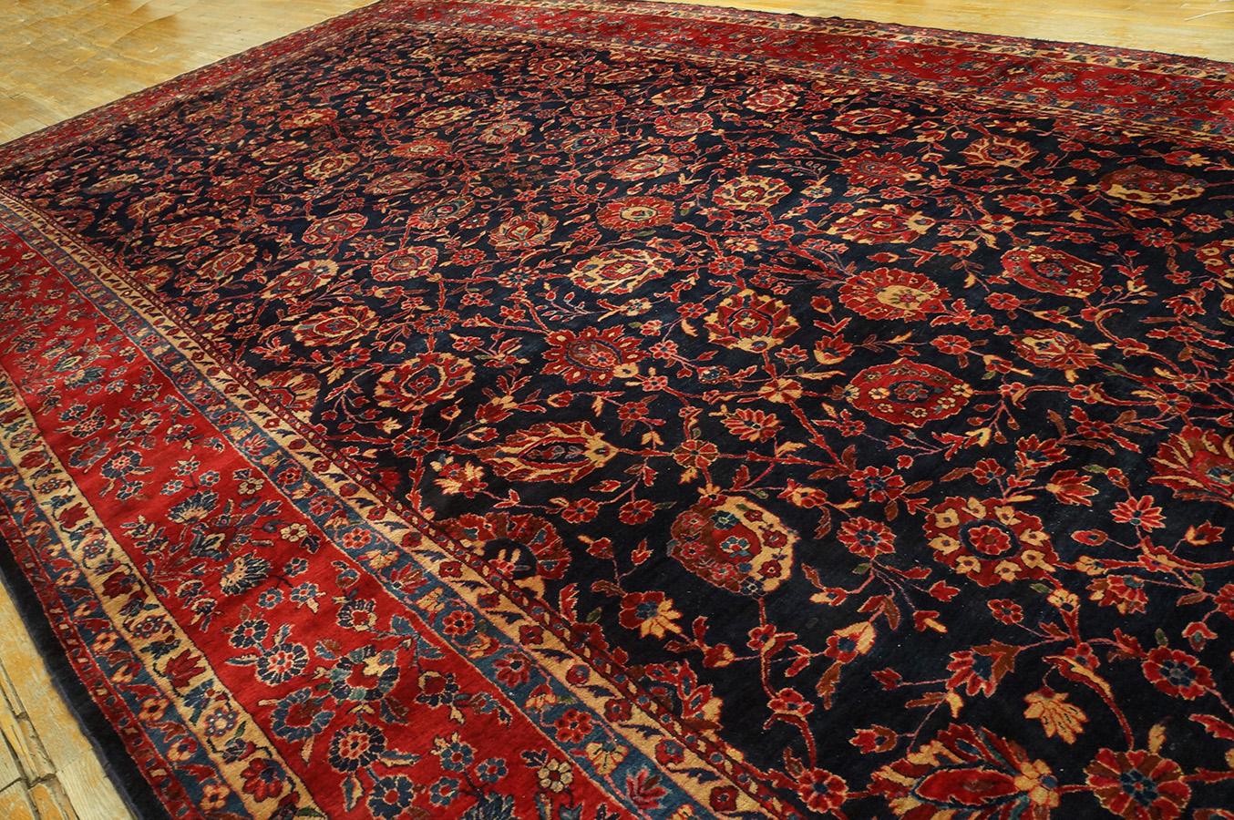 1920s Persian Sarouk Carpet ( 11' x 20' - 335 x 610 ) For Sale 4