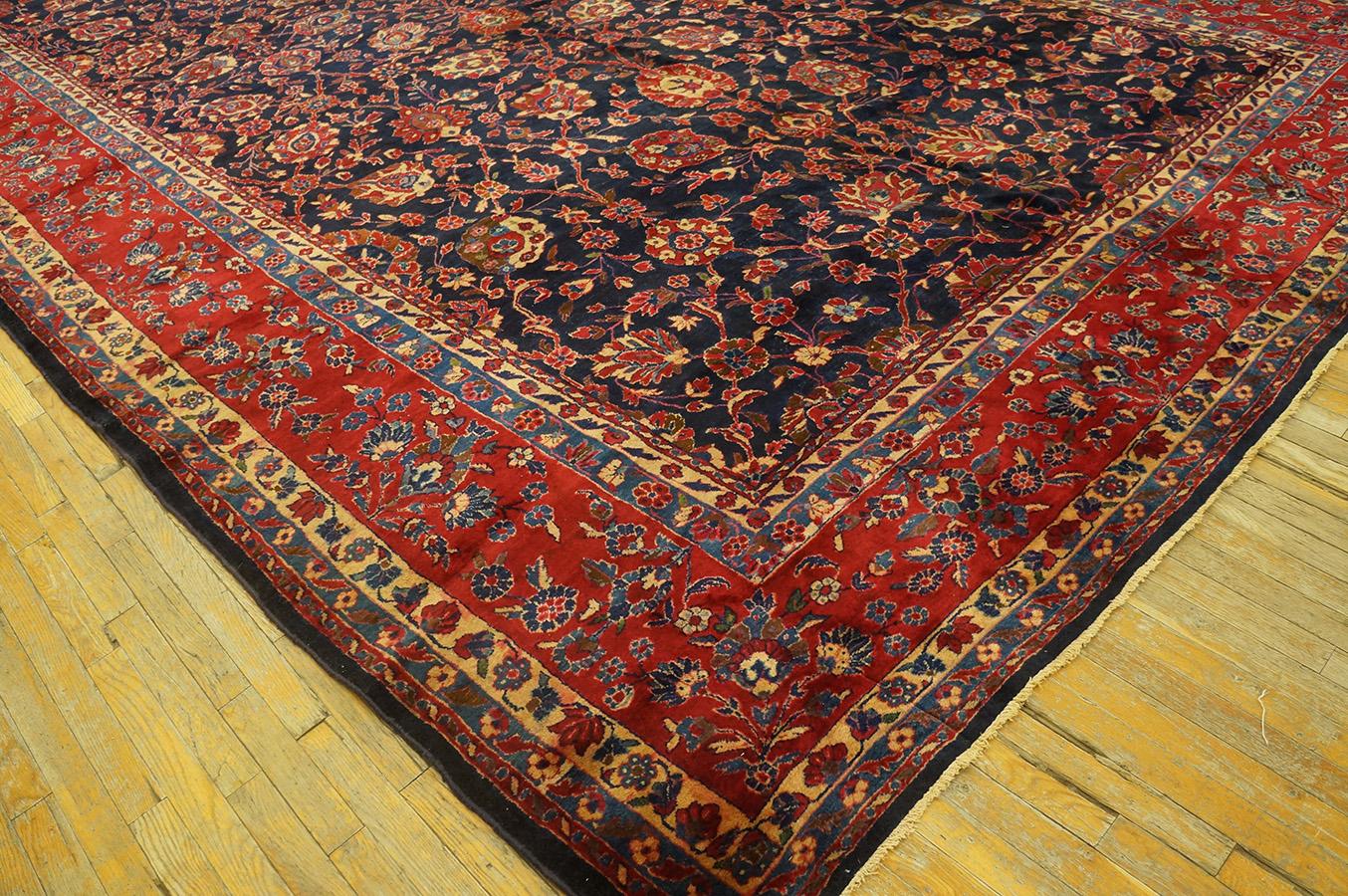 Hand-Knotted 1920s Persian Sarouk Carpet ( 11' x 20' - 335 x 610 ) For Sale