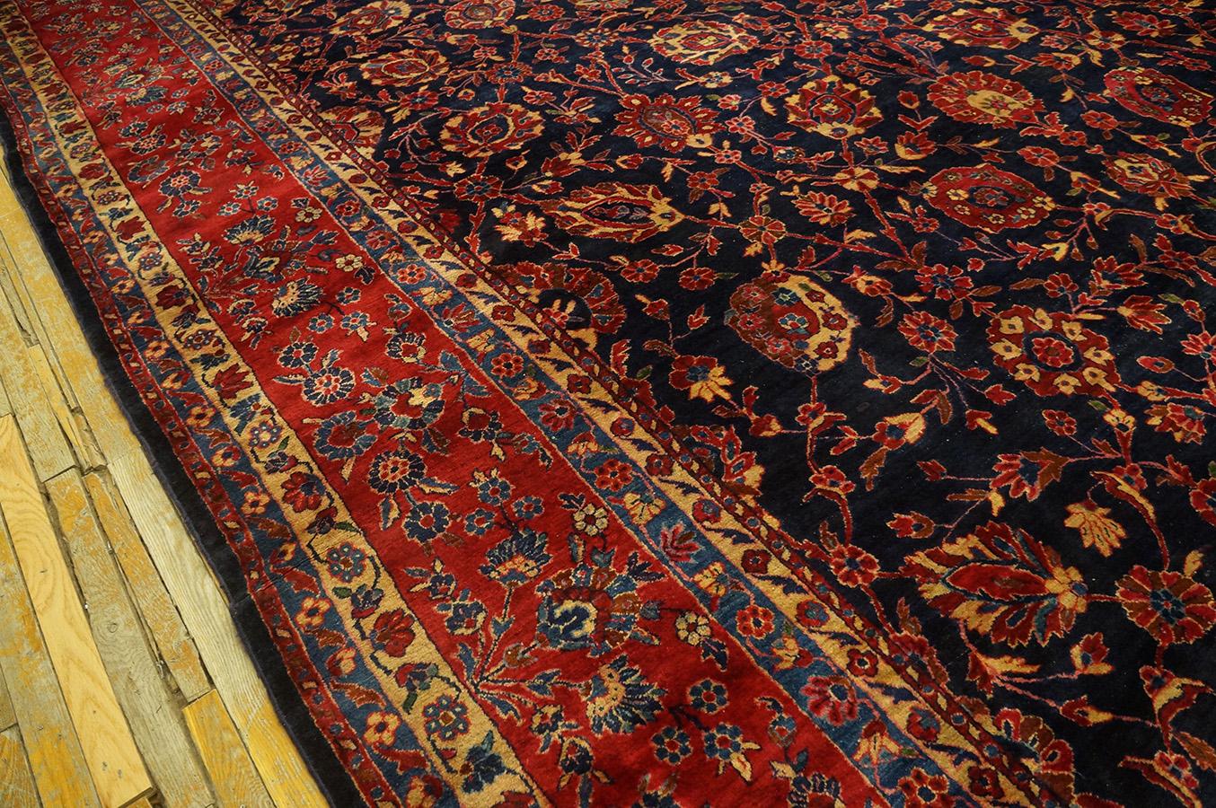 Wool 1920s Persian Sarouk Carpet ( 11' x 20' - 335 x 610 ) For Sale