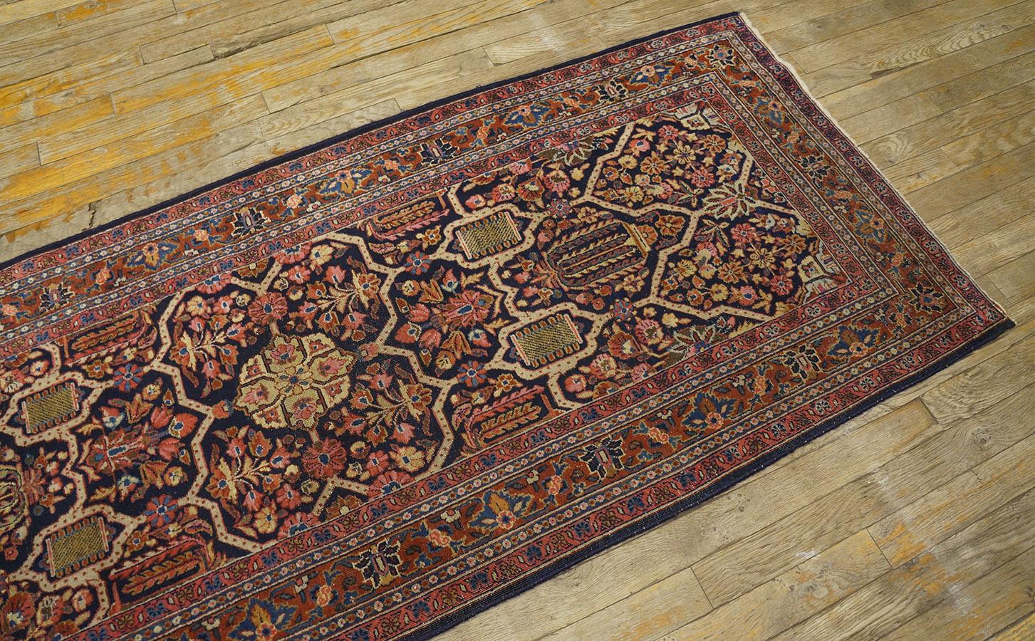 Antiker persischer Sarouk-Teppich 2' 7'' x 19' 0'' im Angebot 8