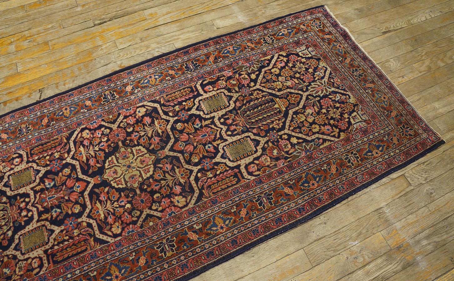 Antiker persischer Sarouk-Teppich 2' 7'' x 19' 0'' im Angebot 8