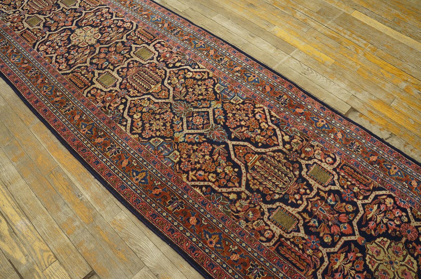 Antiker persischer Sarouk-Teppich 2' 7'' x 19' 0'' im Angebot 9
