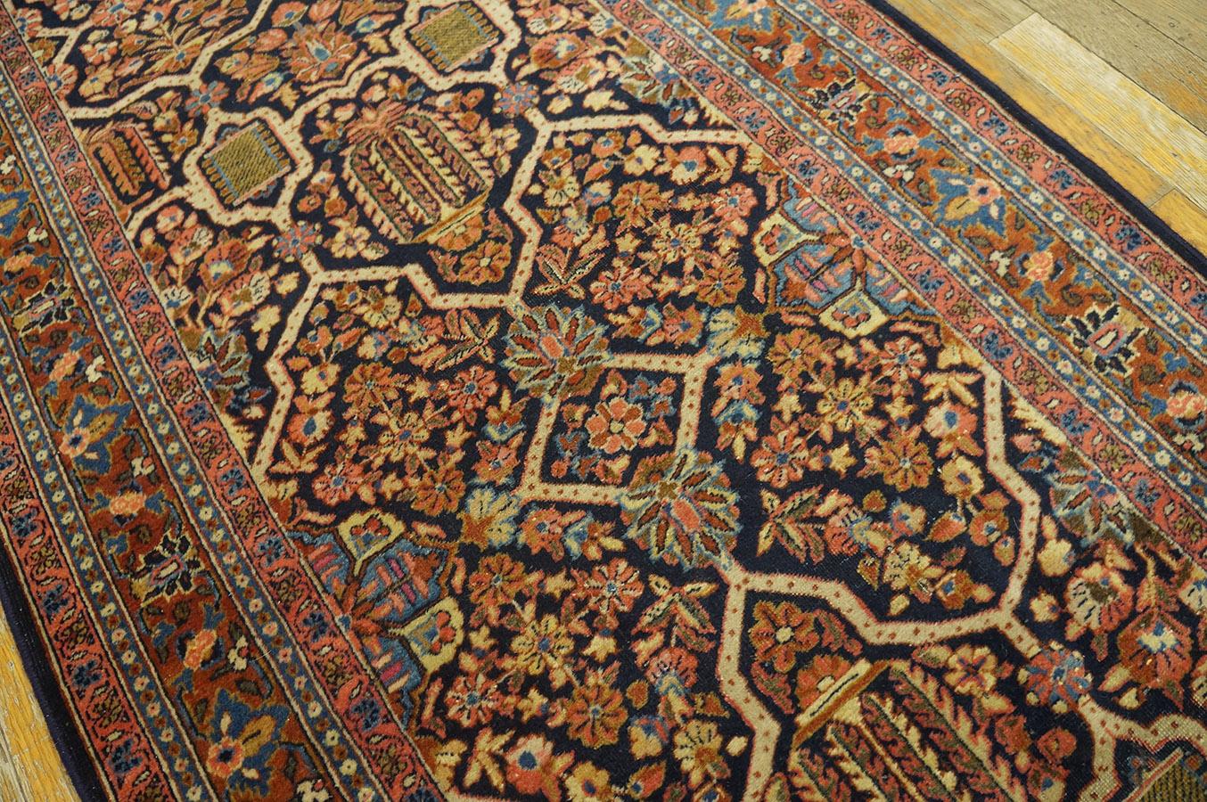Antiker persischer Sarouk-Teppich 2' 7'' x 19' 0'' im Angebot 11