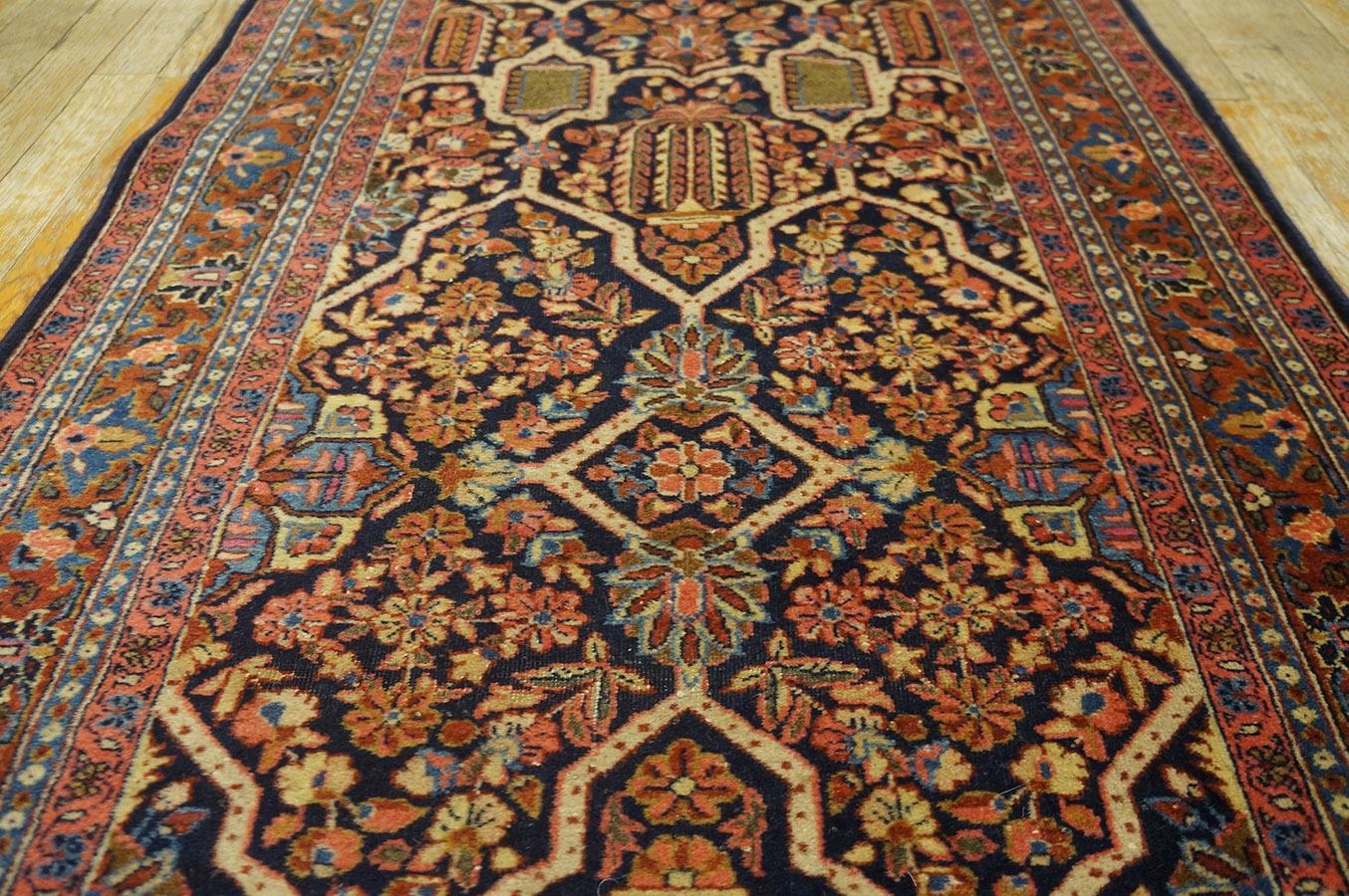 Antiker persischer Sarouk-Teppich 2' 7'' x 19' 0'' im Angebot 2