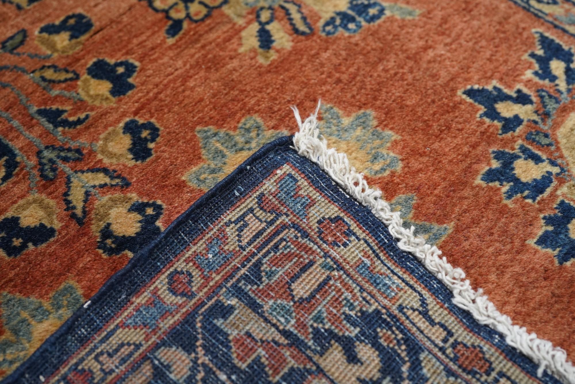 Antiker persischer Sarouk-Teppich aus Sarouk 2'6'' x 4'10'' im Angebot 1
