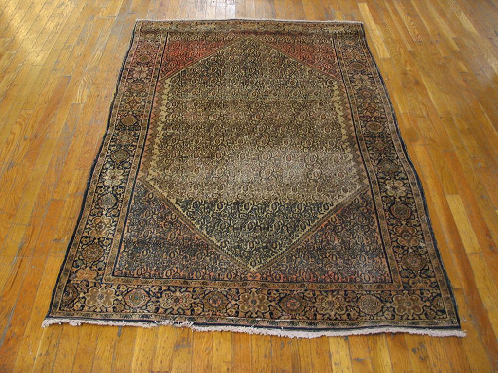 Antique Persian Sarouk rug, Size; 4'2