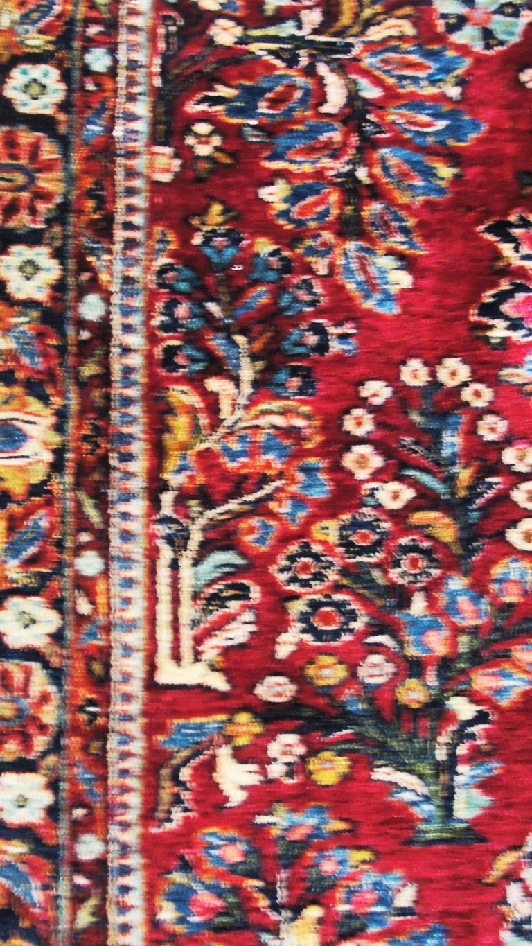 Antique Persian Sarouk Rug For Sale at 1stDibs