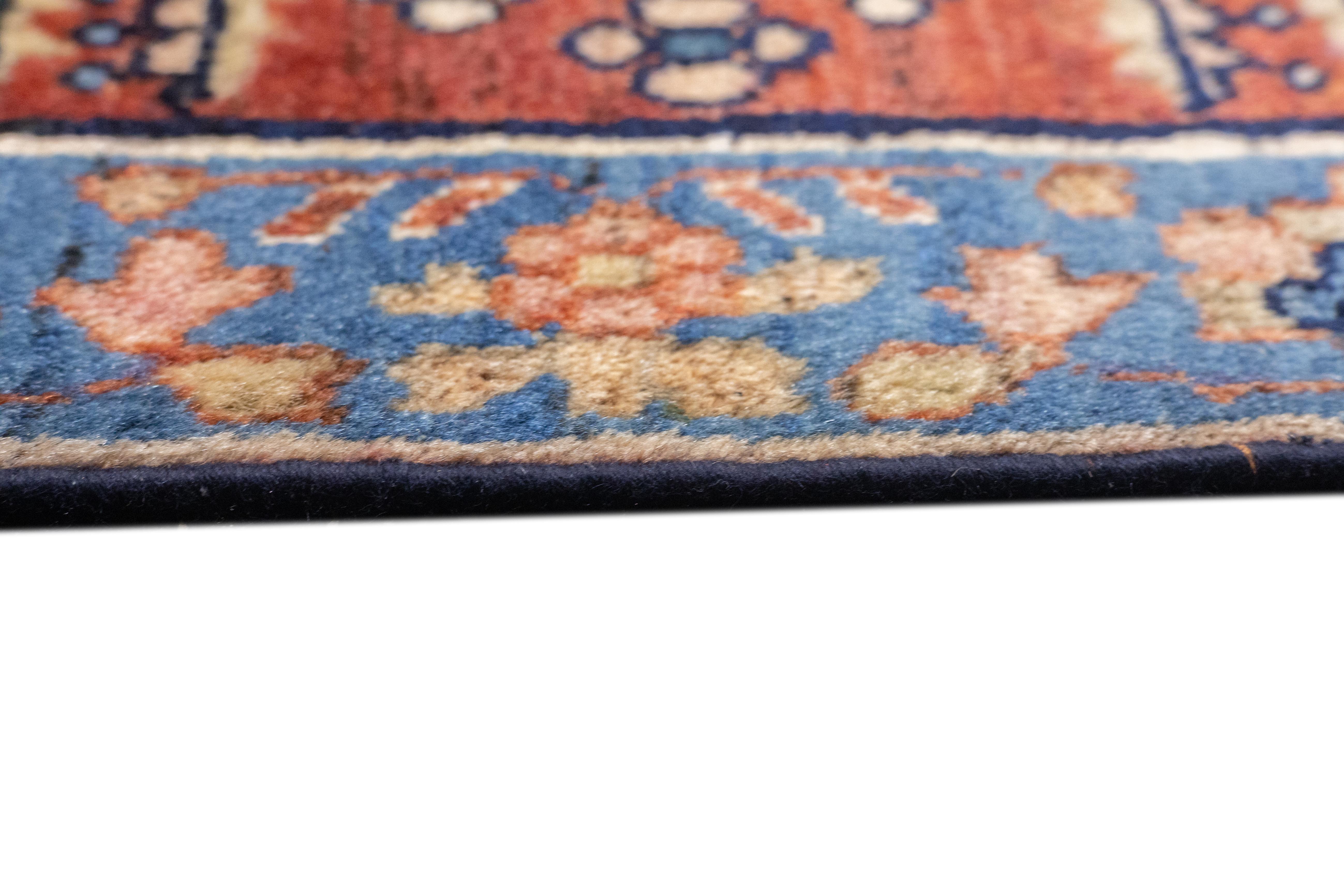 Antiker persischer Sarouk-Teppich aus Sarouk 8'8'' x 11'8'' im Zustand „Gut“ im Angebot in New York, NY
