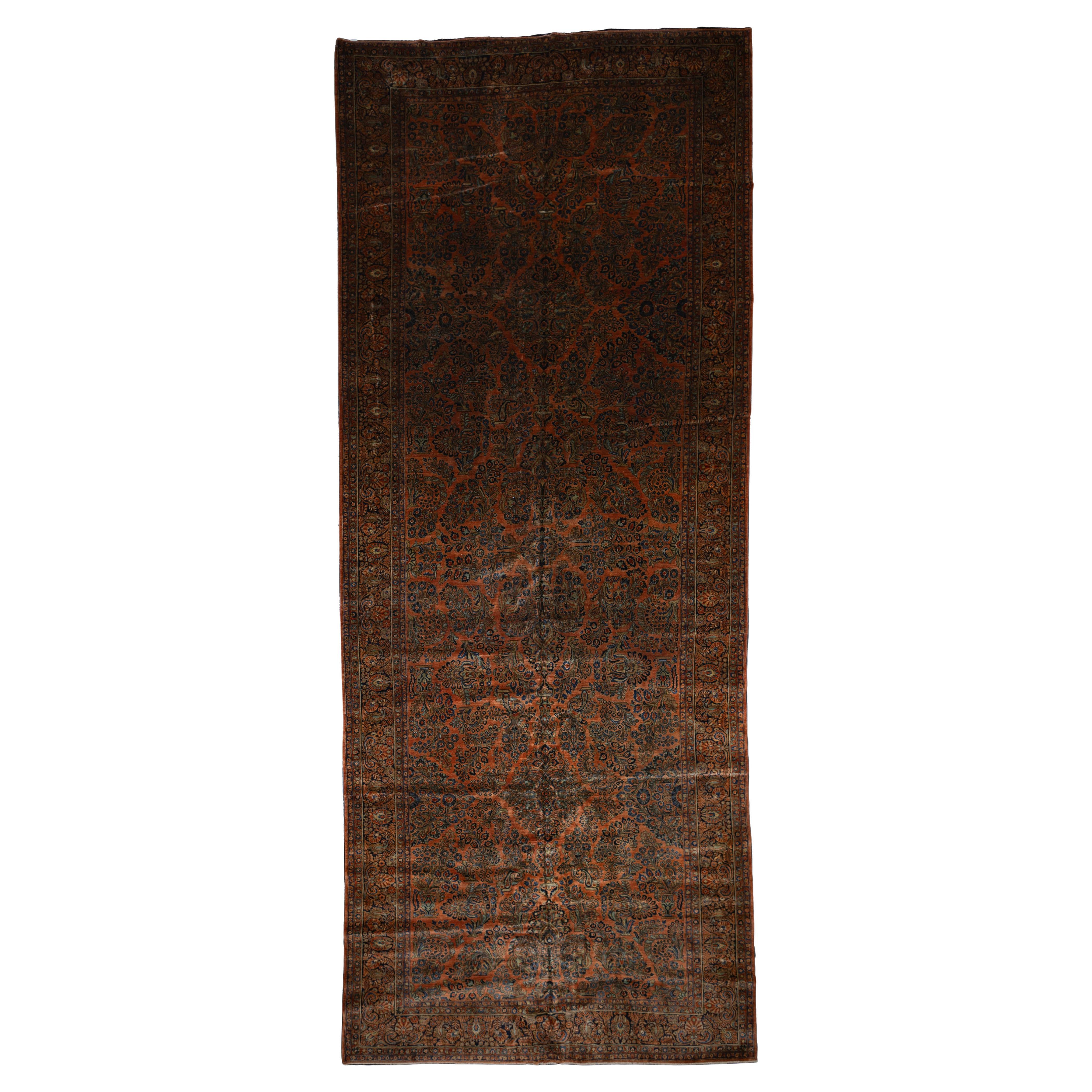 Tappeto Sarouk persiano antico 9'3" x 23'2" in vendita