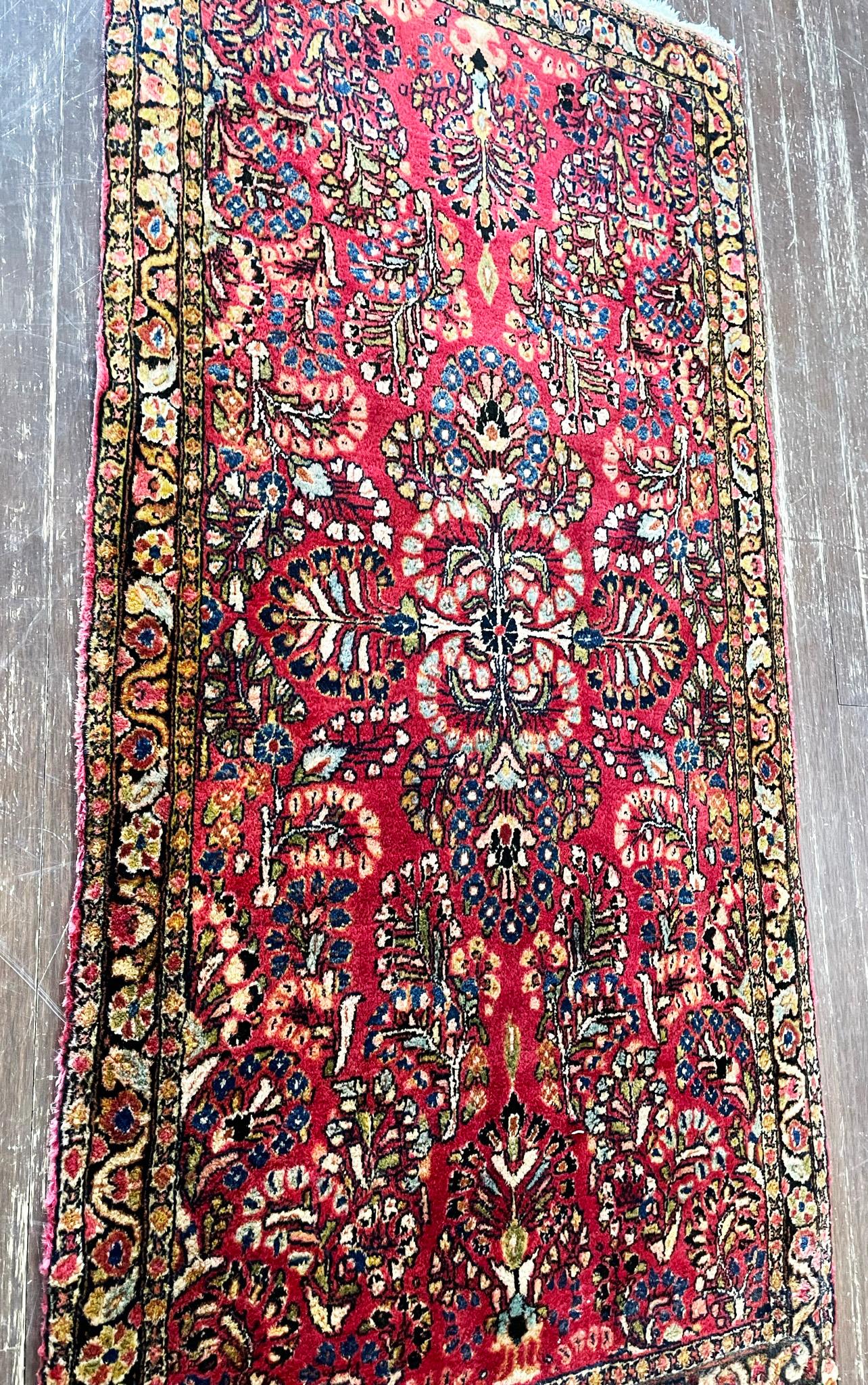 Antique Persian Sarouk Rug, c-1930 For Sale 2