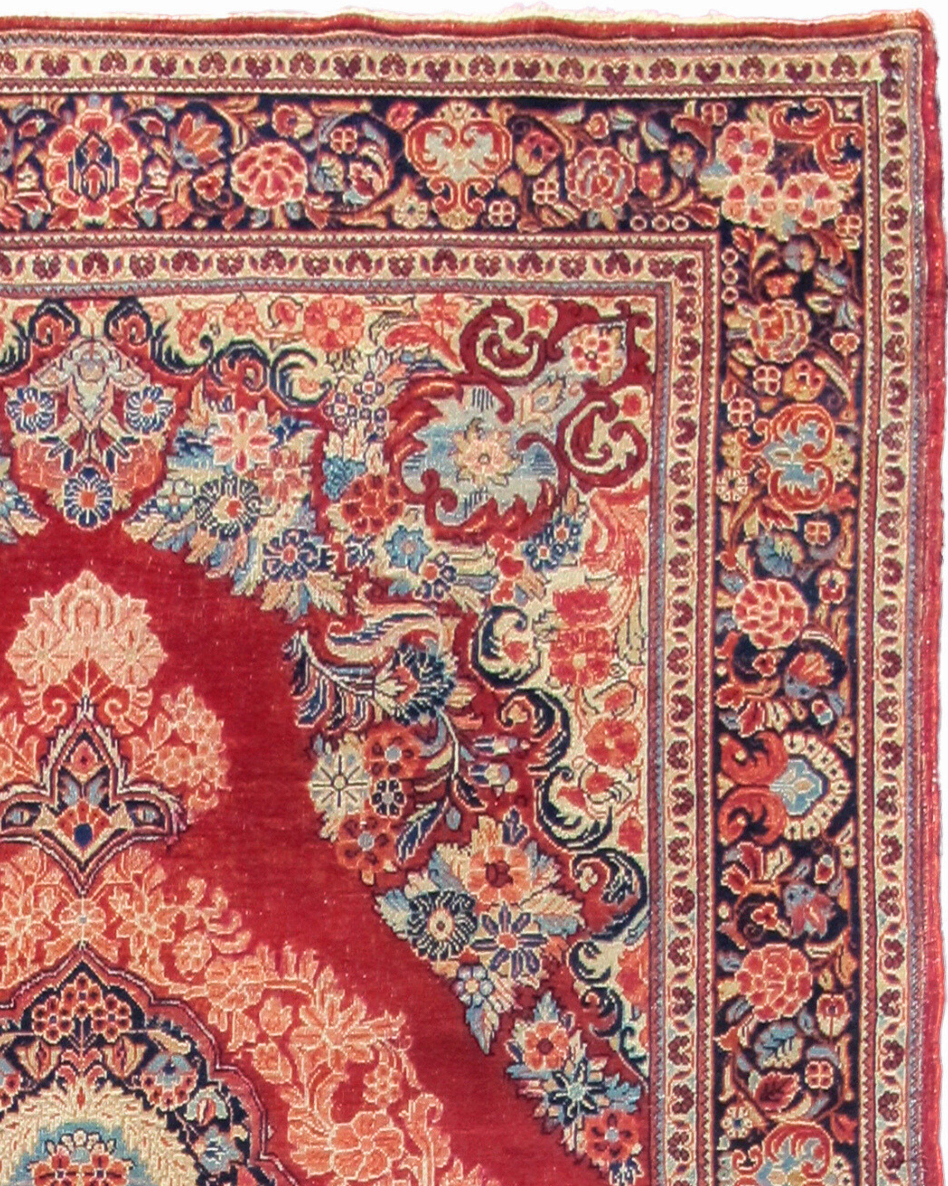 Antique Persian Sarouk Rug, Early 20th Century

Additional Information:
Dimensions: 6'8