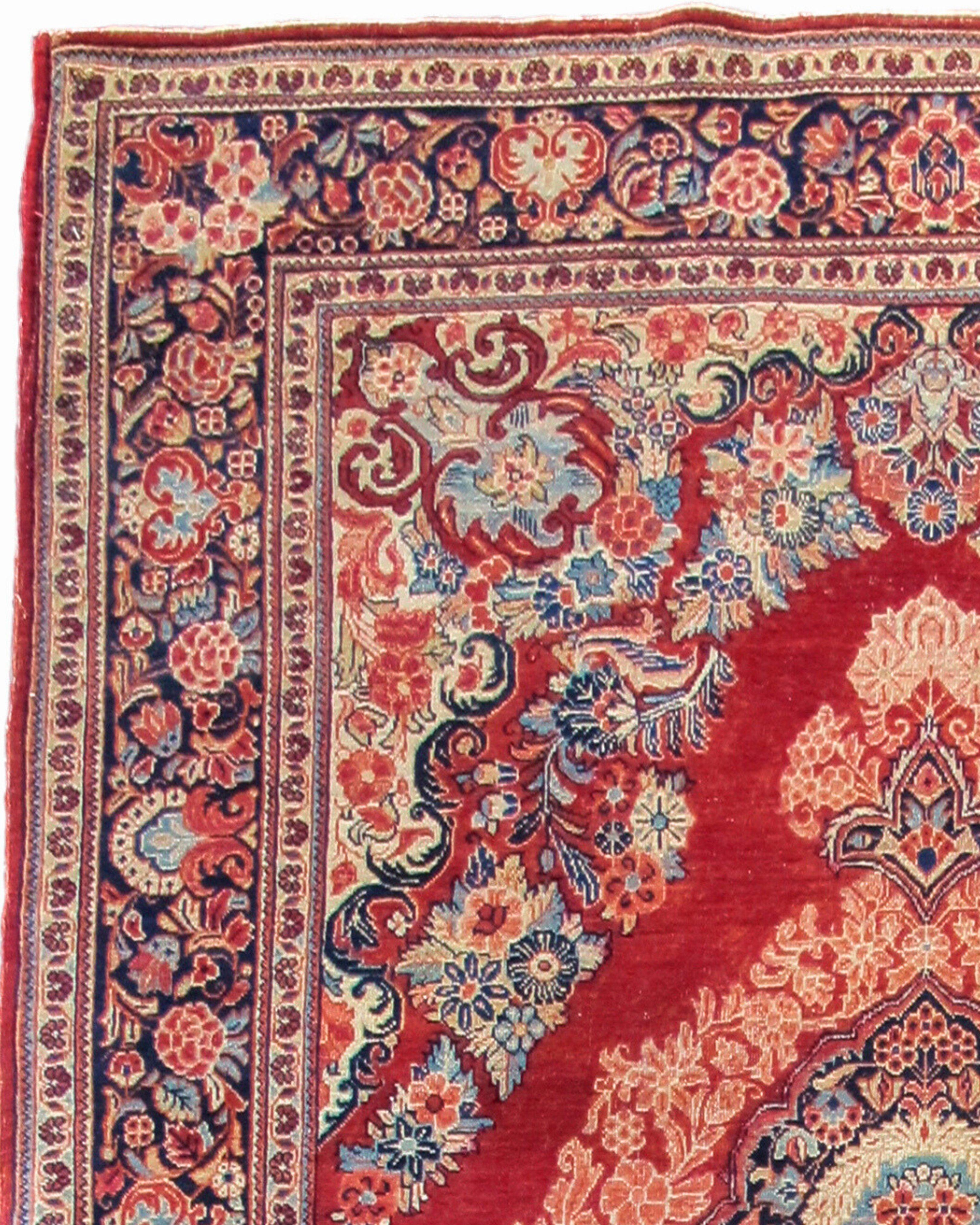 Hand-Woven Antique Persian Sarouk Rug, Early 20th Century For Sale