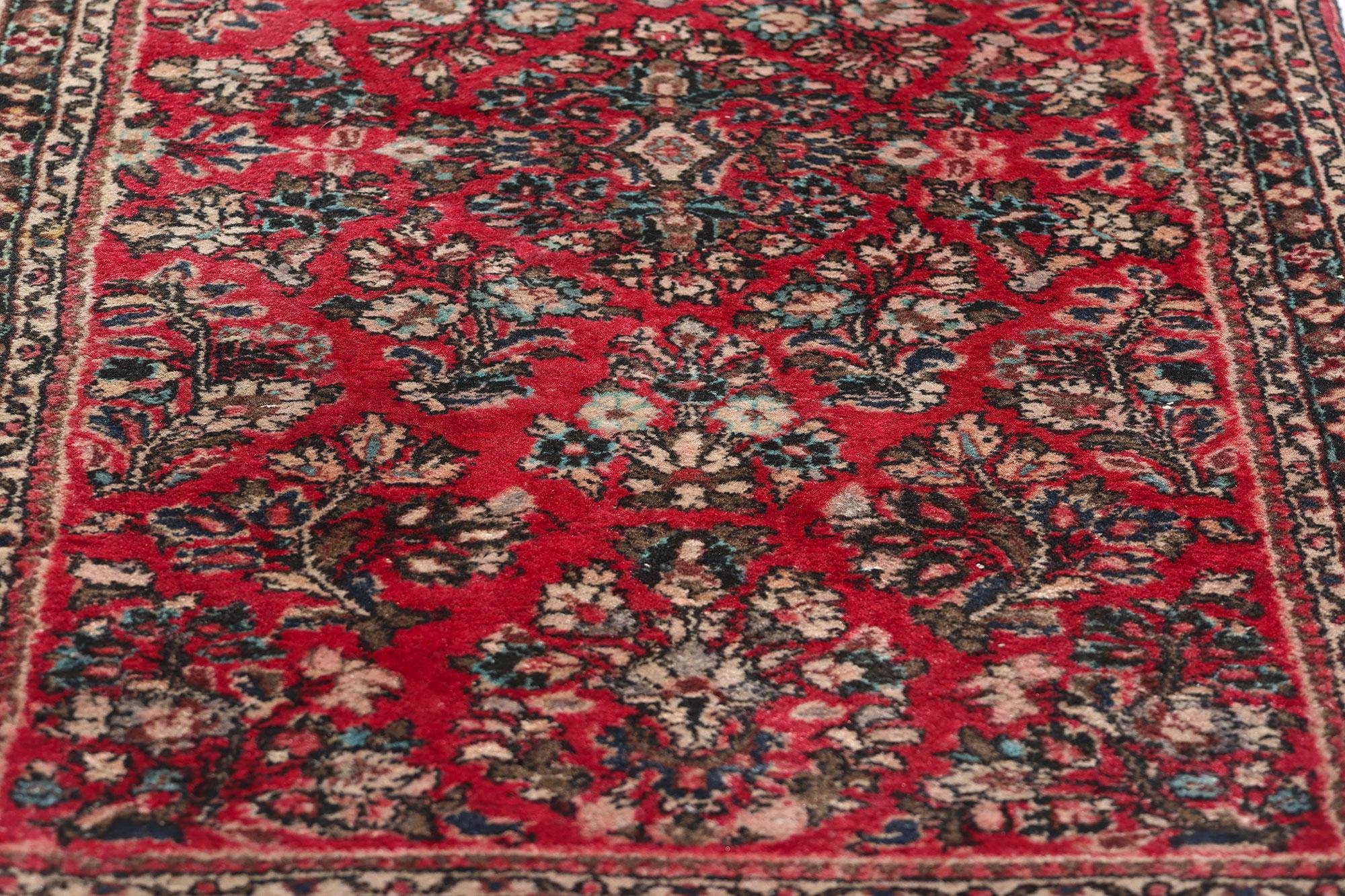 Antique Persian Sarouk Rug In Good Condition For Sale In Dallas, TX
