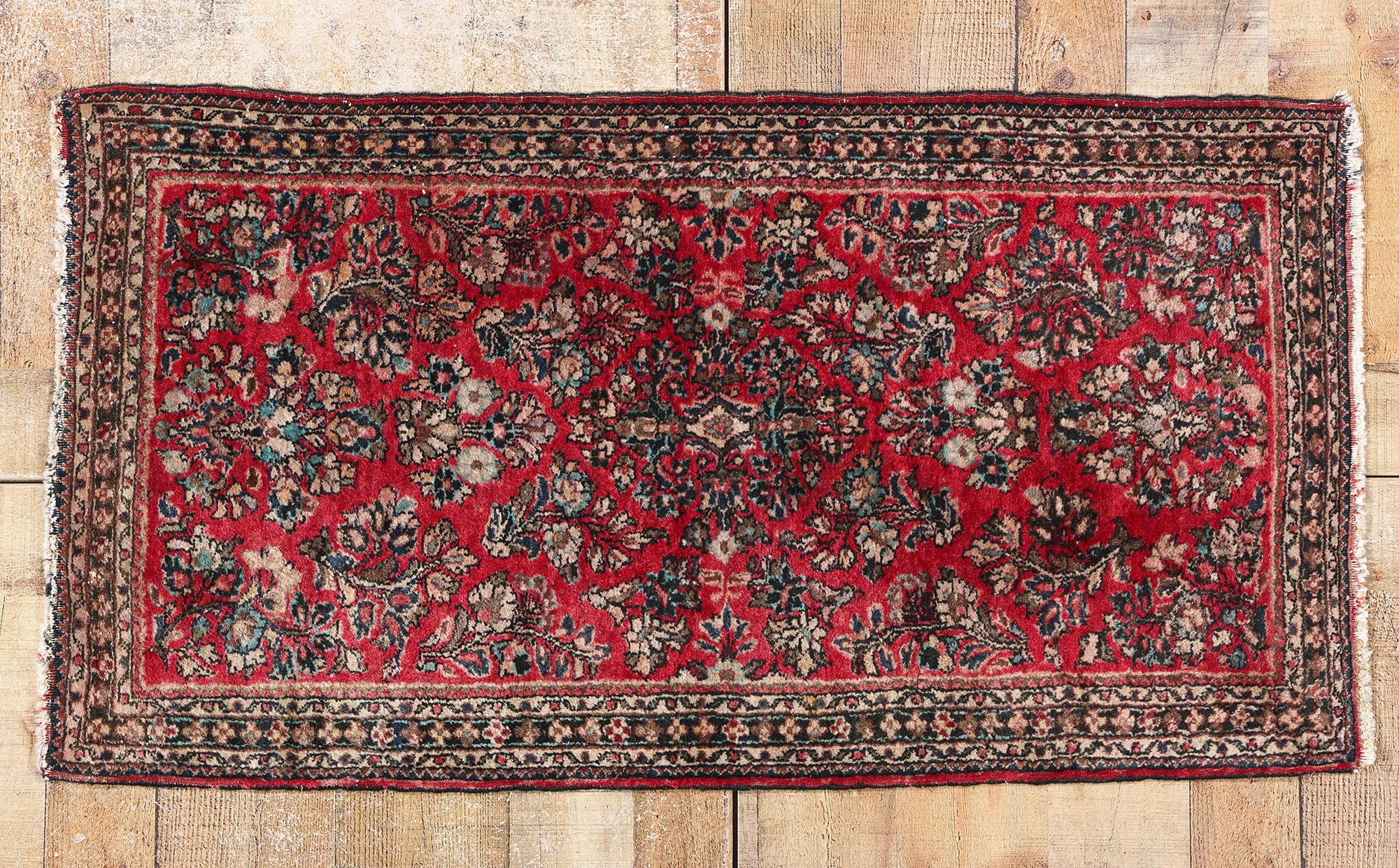 Antique Persian Sarouk Rug For Sale 2