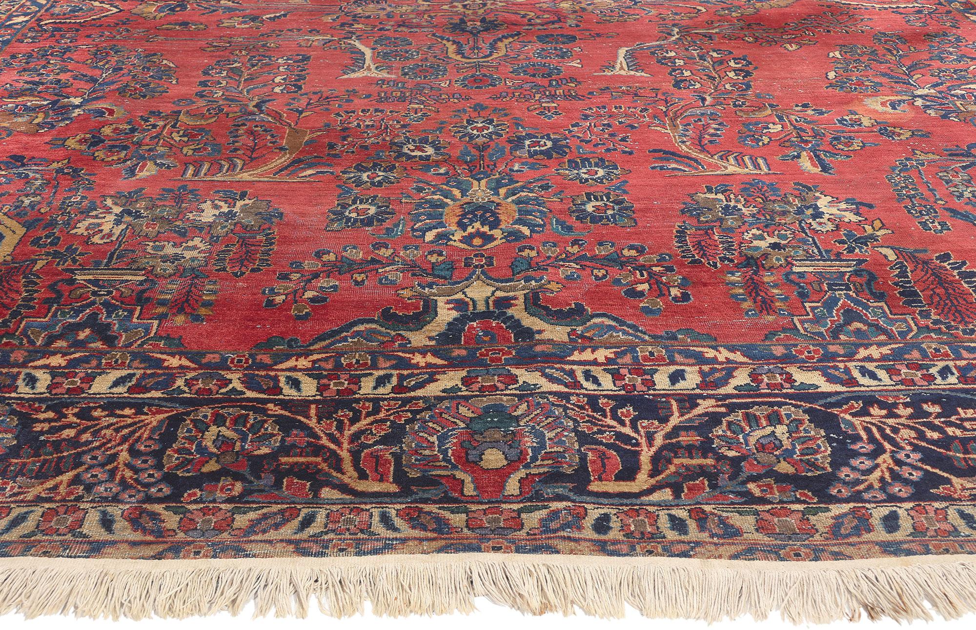 Antique Persian Sarouk Rug, Traditional Sensibility Meets Stately Decadence In Good Condition For Sale In Dallas, TX