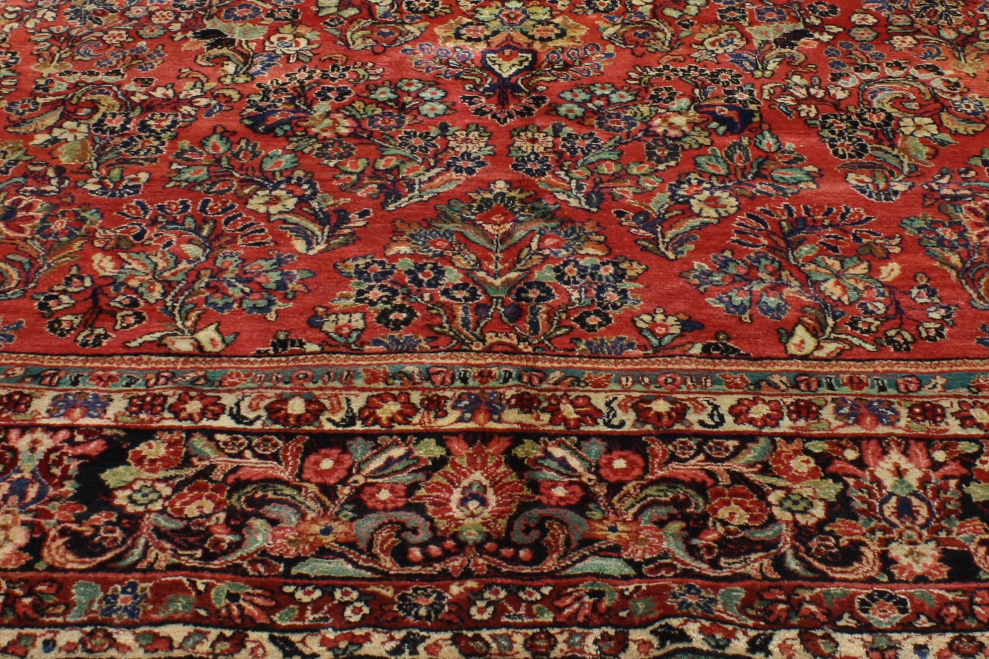 Annodato a mano Antico tappeto persiano Sarouk con stile Art Nouveau in vendita