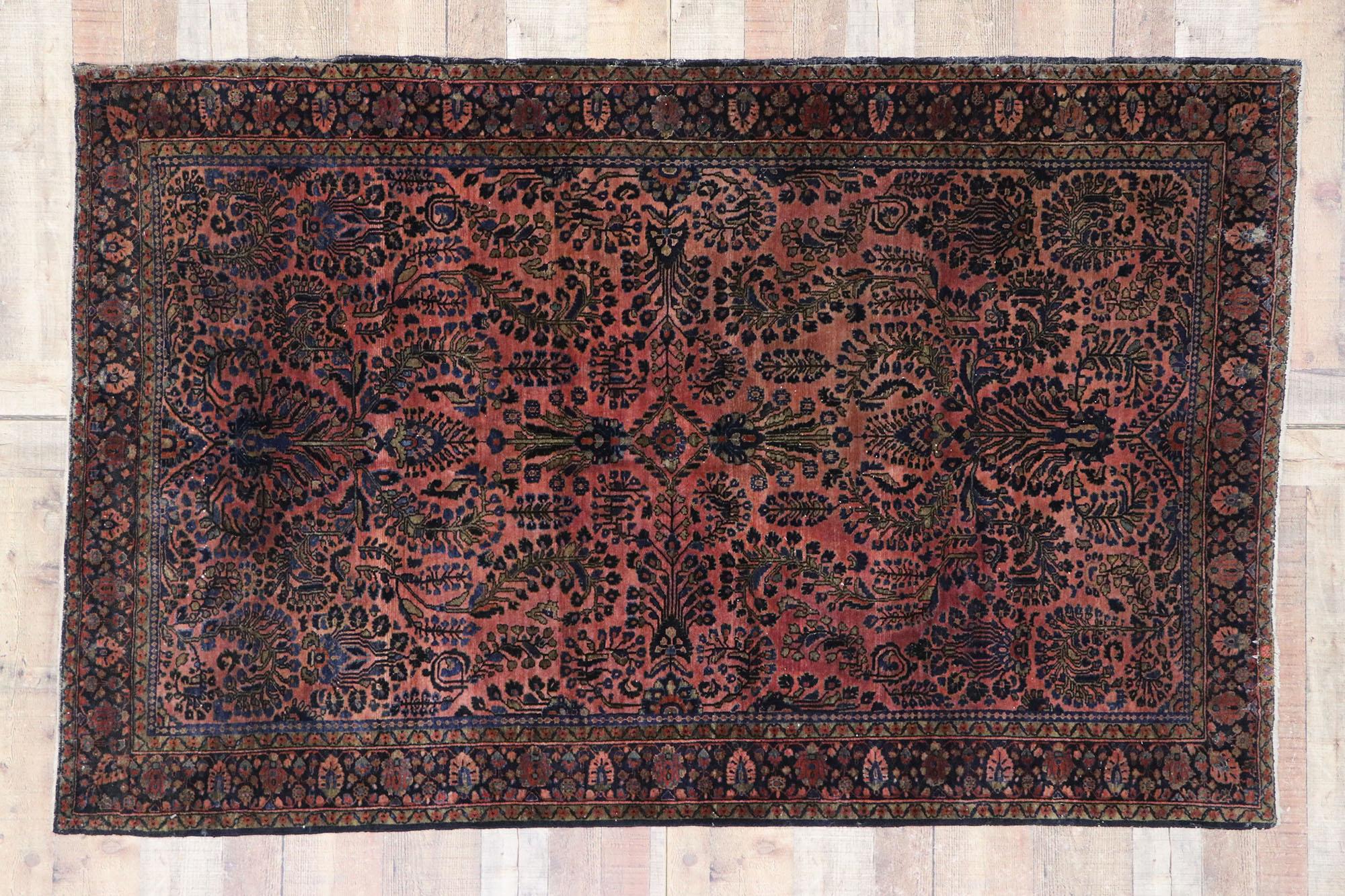 Antique Persian Sarouk Rug with Jacobean Style For Sale 1