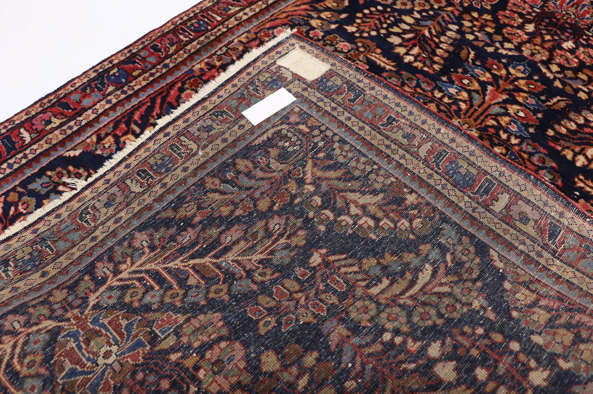 Antique Persian Sarouk Rug with Luxe Victorian Style, Scatter Rug In Good Condition In Dallas, TX