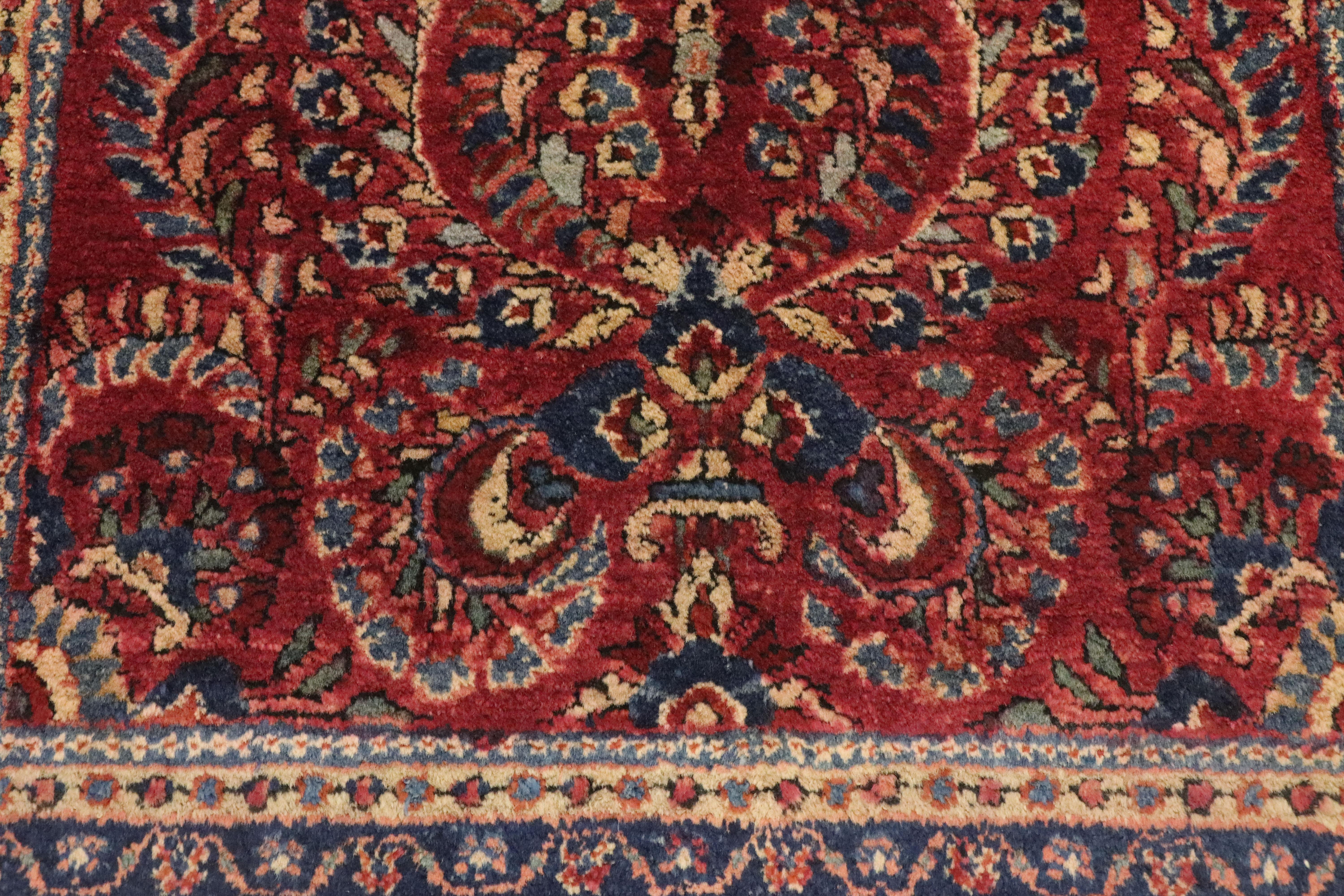 Hand-Knotted Antique Persian Sarouk Rug with Traditional Art Nouveau Style For Sale