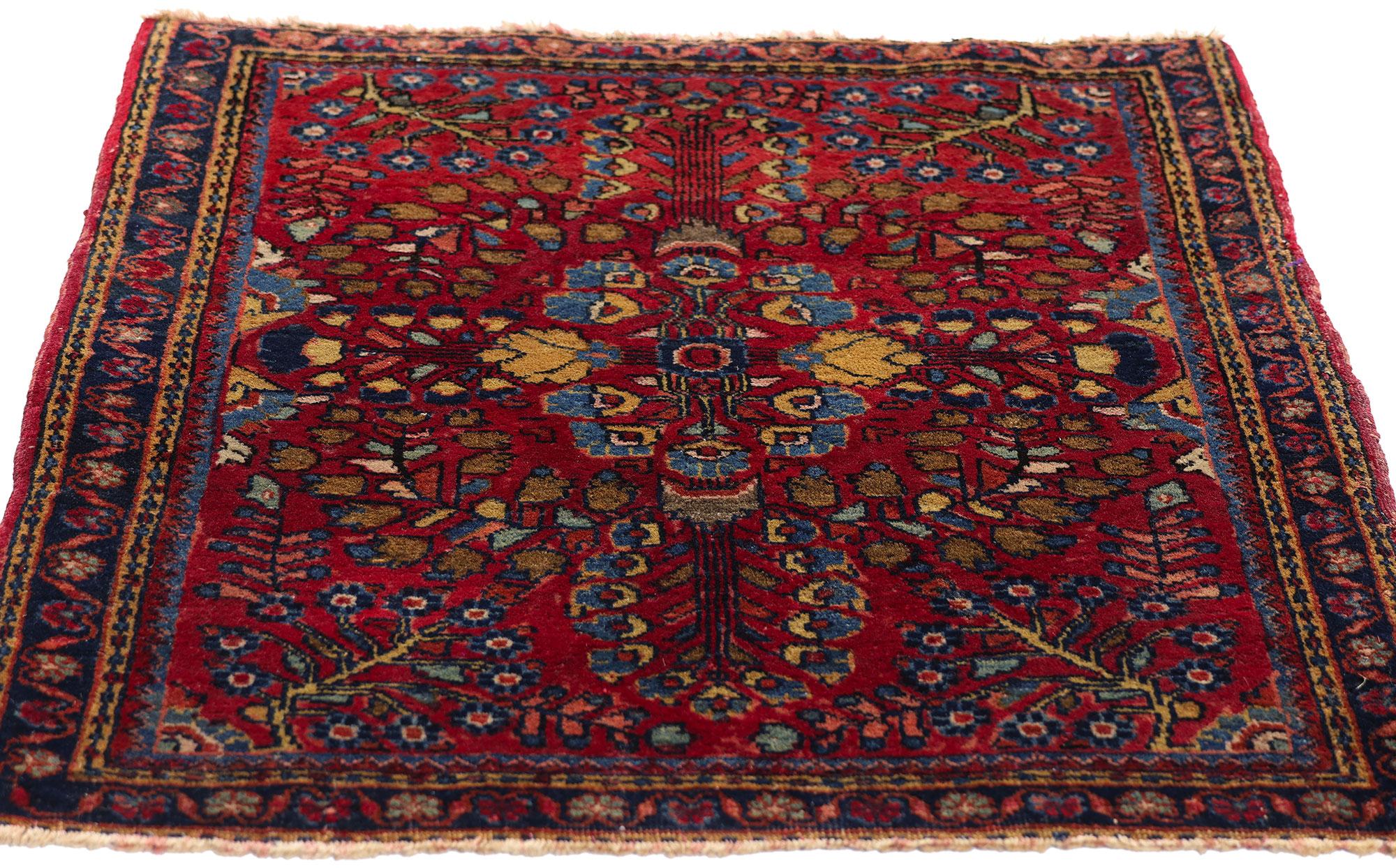 Sarouk Farahan Antique Persian Sarouk Rug with Traditional Style For Sale