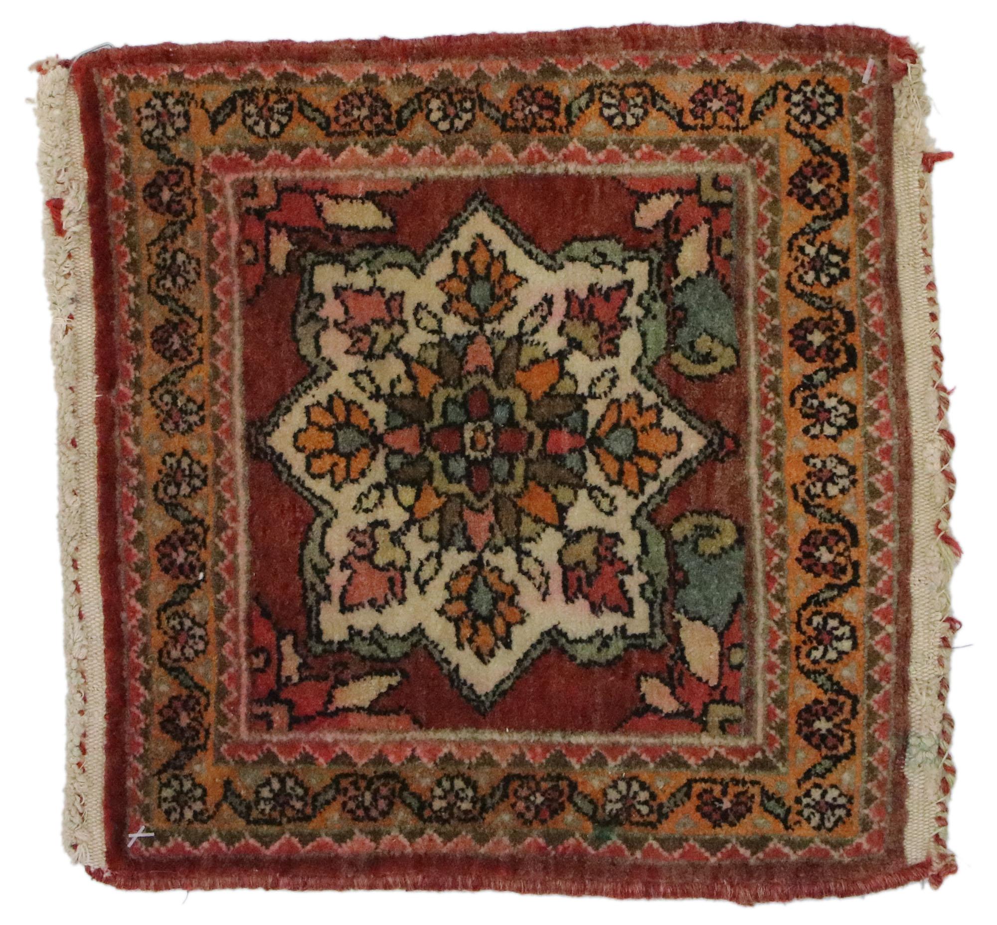 Antiker persischer Semnan-Teppich im Angebot 1