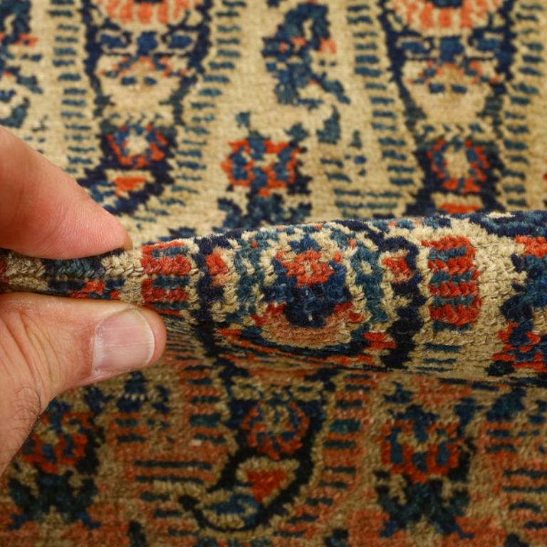 Annodato a mano Tappeto antico persiano Seneh Kurdestan - Dimensioni: 4 ft 6 in x 3 ft 5 in in vendita