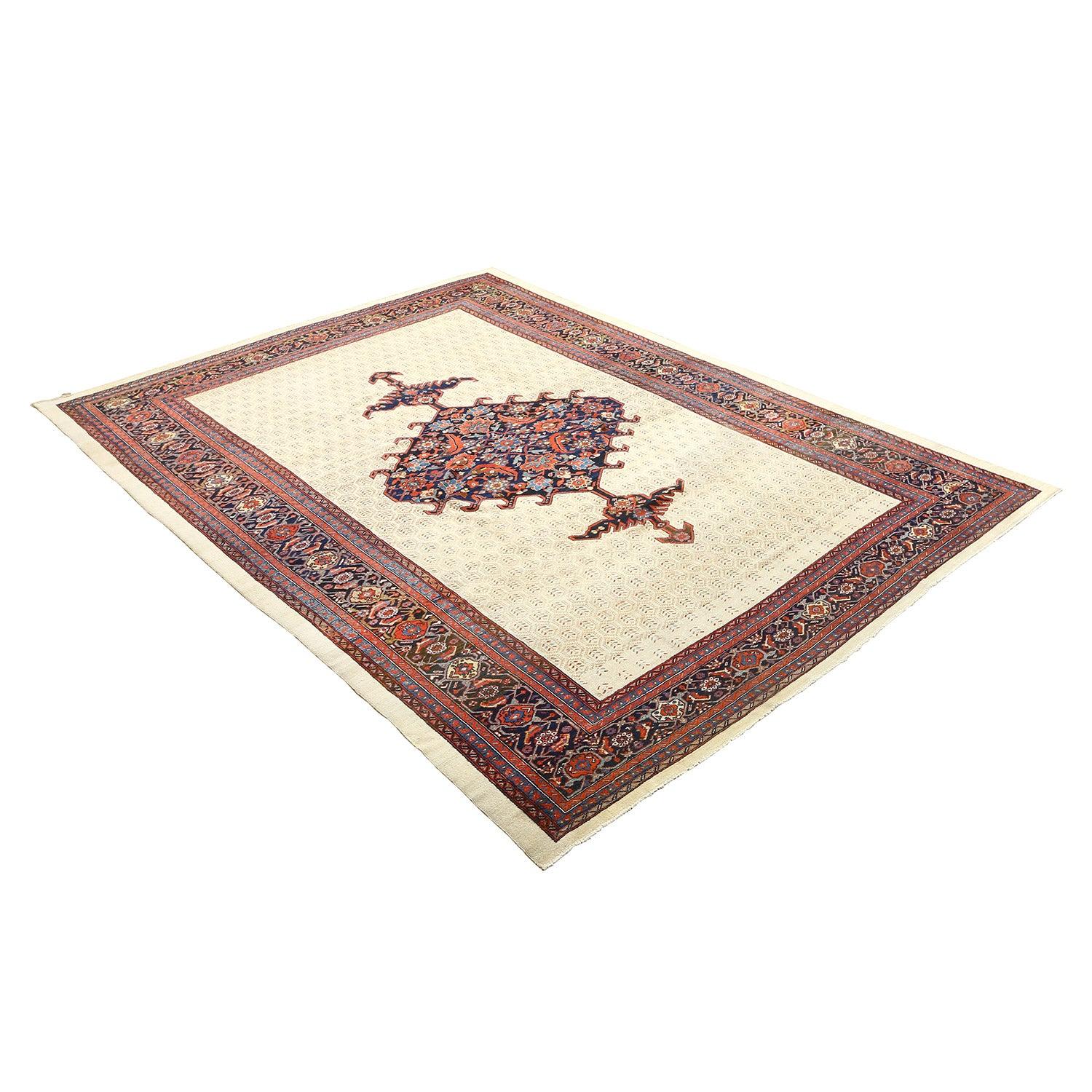 Antiker persischer Seneh-Teppich - Größe: 13'5 X 10'9 (Persisch) im Angebot