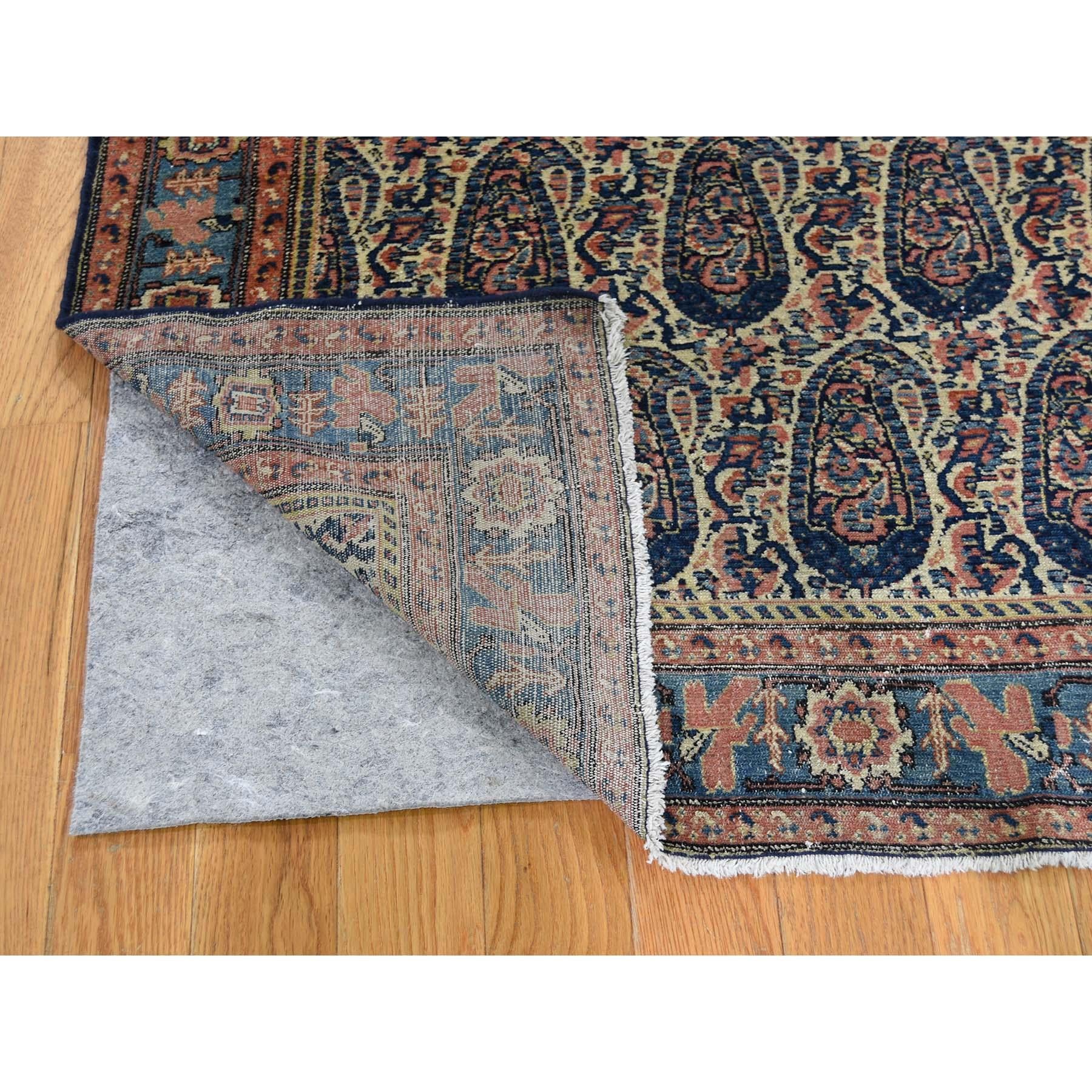 Other Persian Senneh Paisley Design Excellent Condition Hand Knotted Oriental Rug