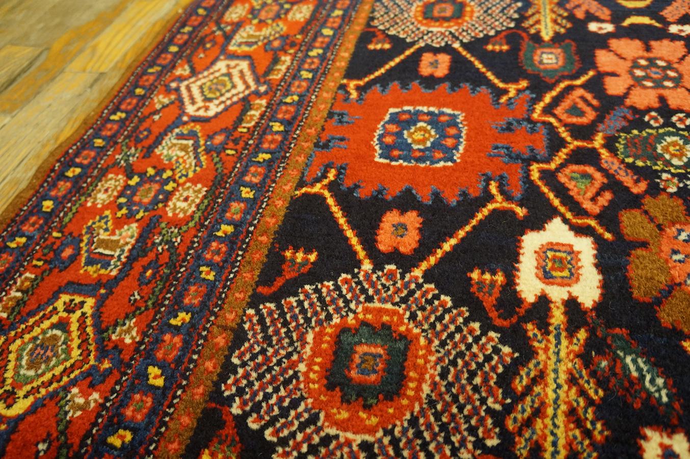 Late 19th Century W. Persian Senneh Carpet ( 4' 5'' x 6' 5'' - 135 x 196 ) For Sale 7