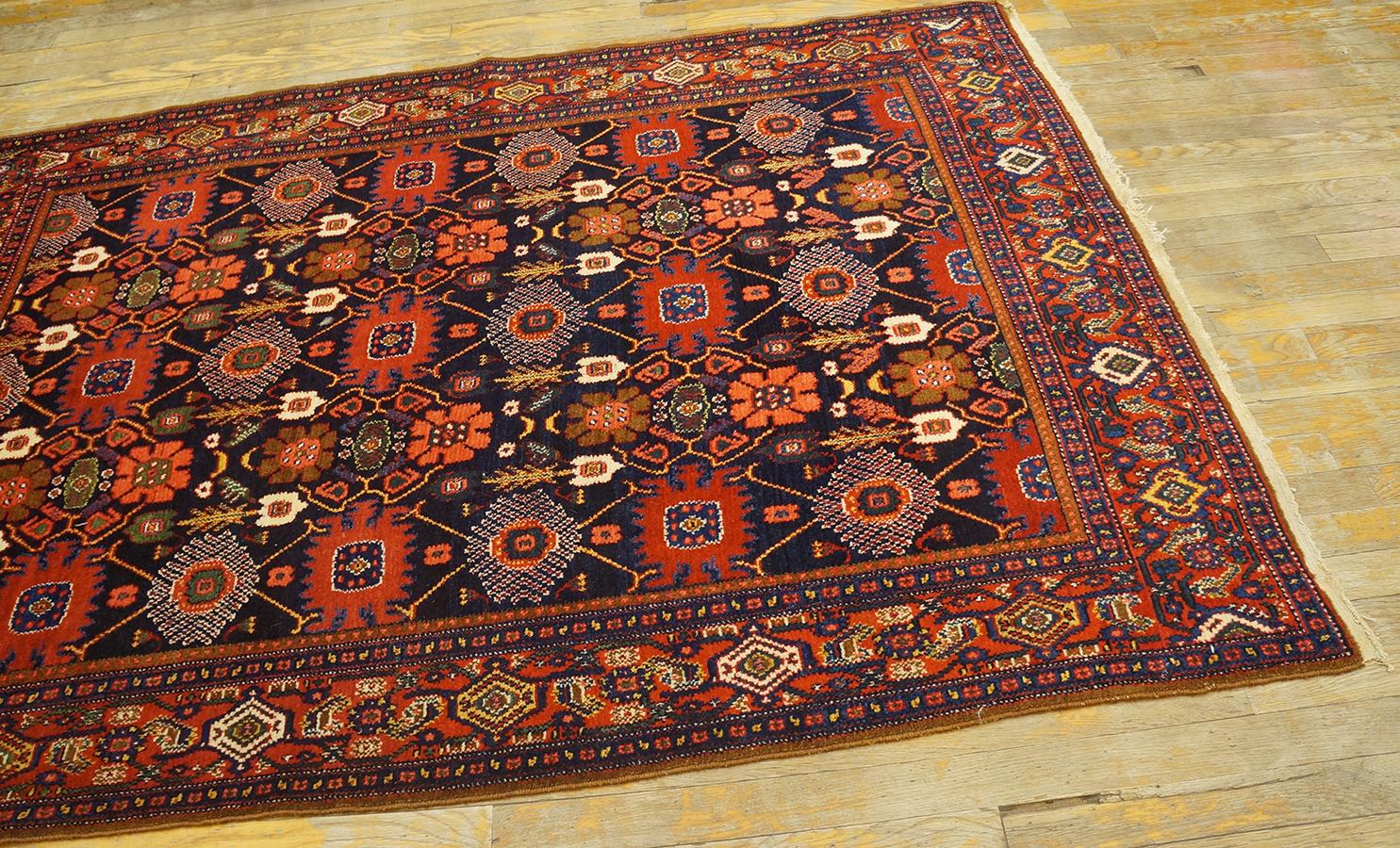 Late 19th Century W. Persian Senneh Carpet ( 4' 5'' x 6' 5'' - 135 x 196 ) For Sale 2