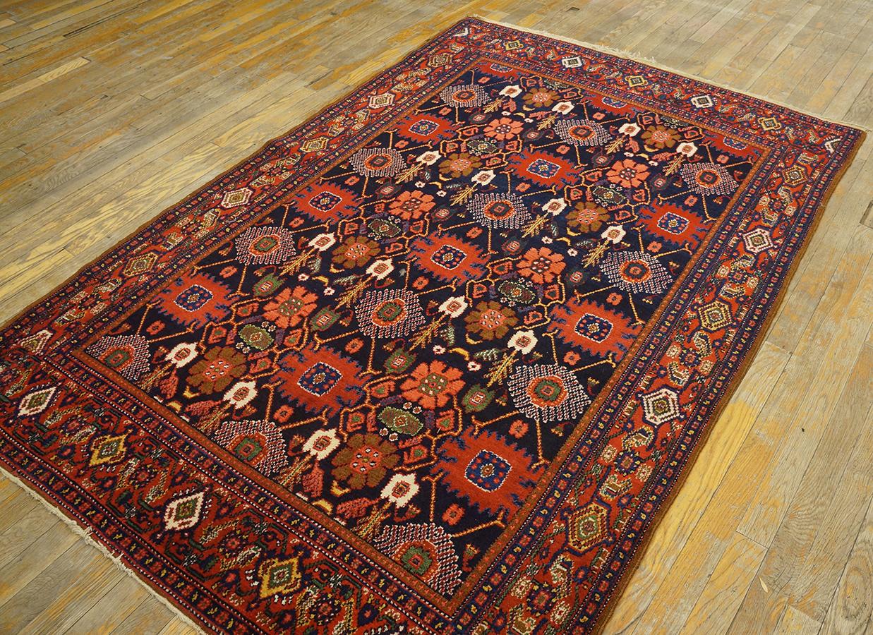 Late 19th Century W. Persian Senneh Carpet ( 4' 5'' x 6' 5'' - 135 x 196 ) For Sale 4