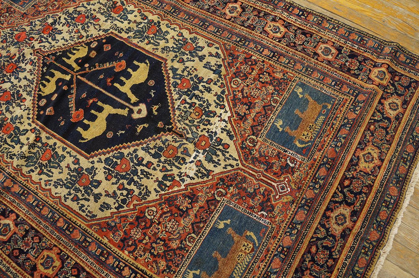Wool  19th Century W. Persian Senneh Carpet ( 4'8'' x 6'6'' - 142 x 198 ) For Sale