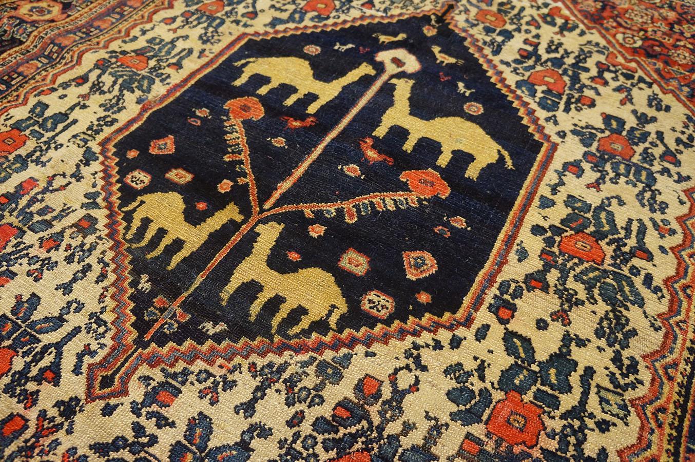  19th Century W. Persian Senneh Carpet ( 4'8'' x 6'6'' - 142 x 198 ) For Sale 3